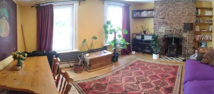 Comfy Bedroom In Superb Convenient Location Se5 0tj