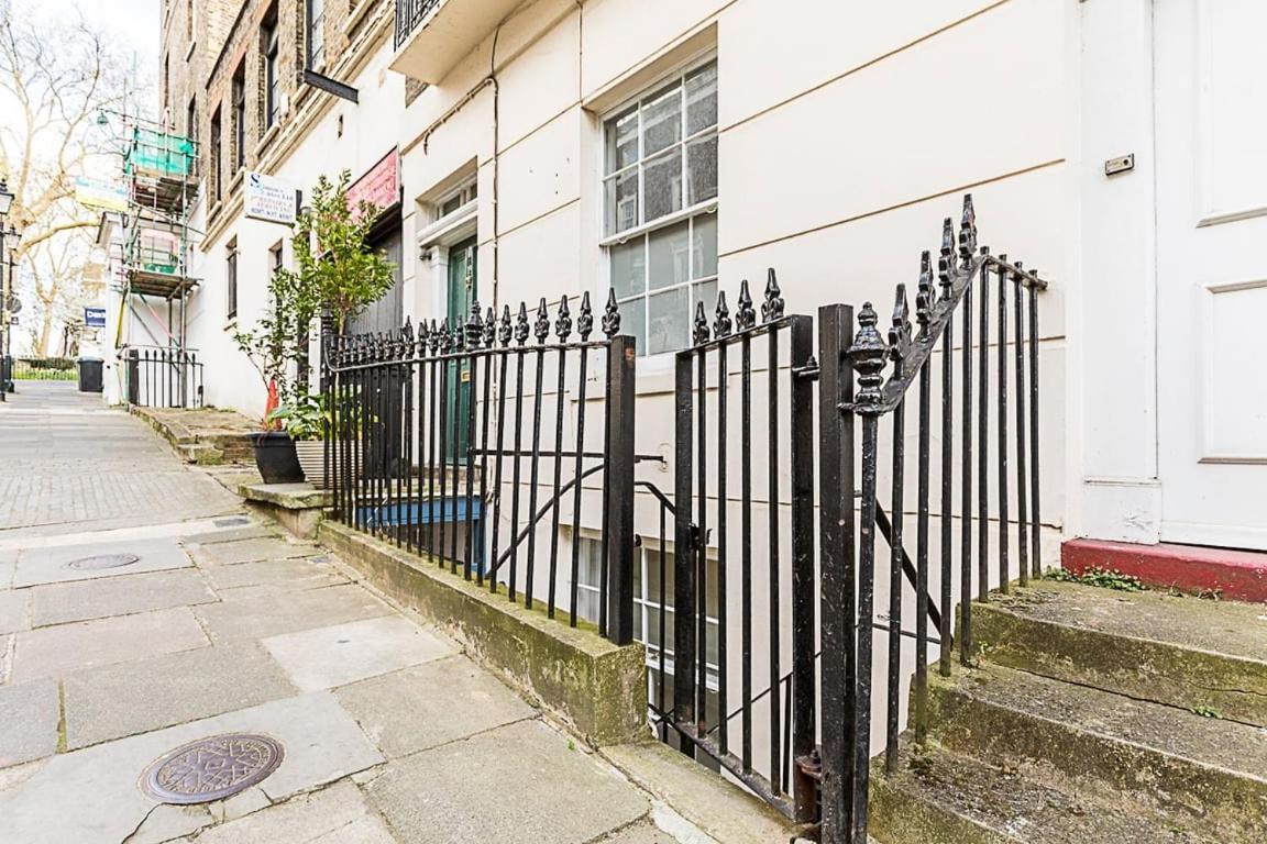 Stylish Kings Cross With Garden Retreat Apartment