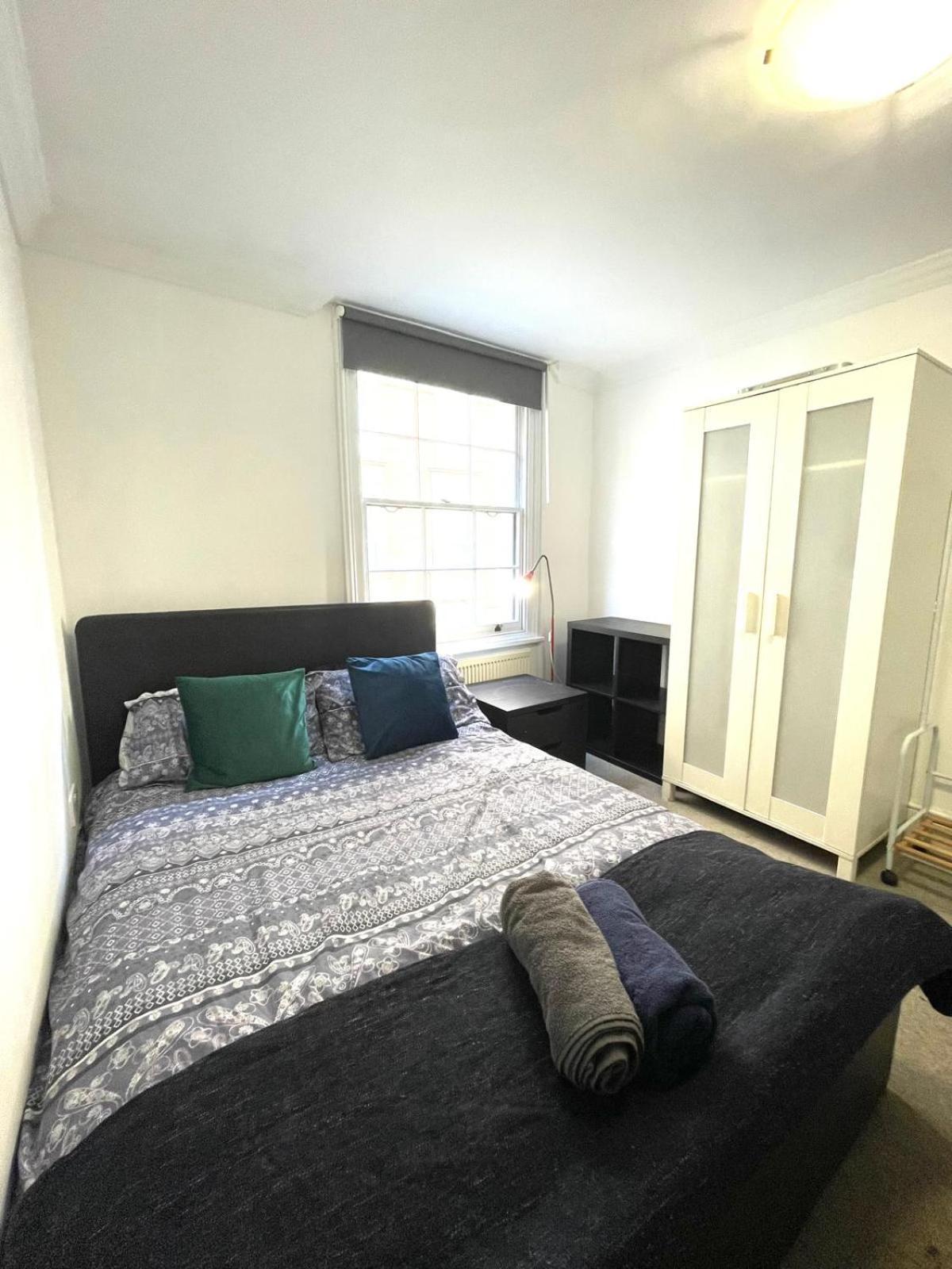 Homestay Charring Cross London, Prime Location