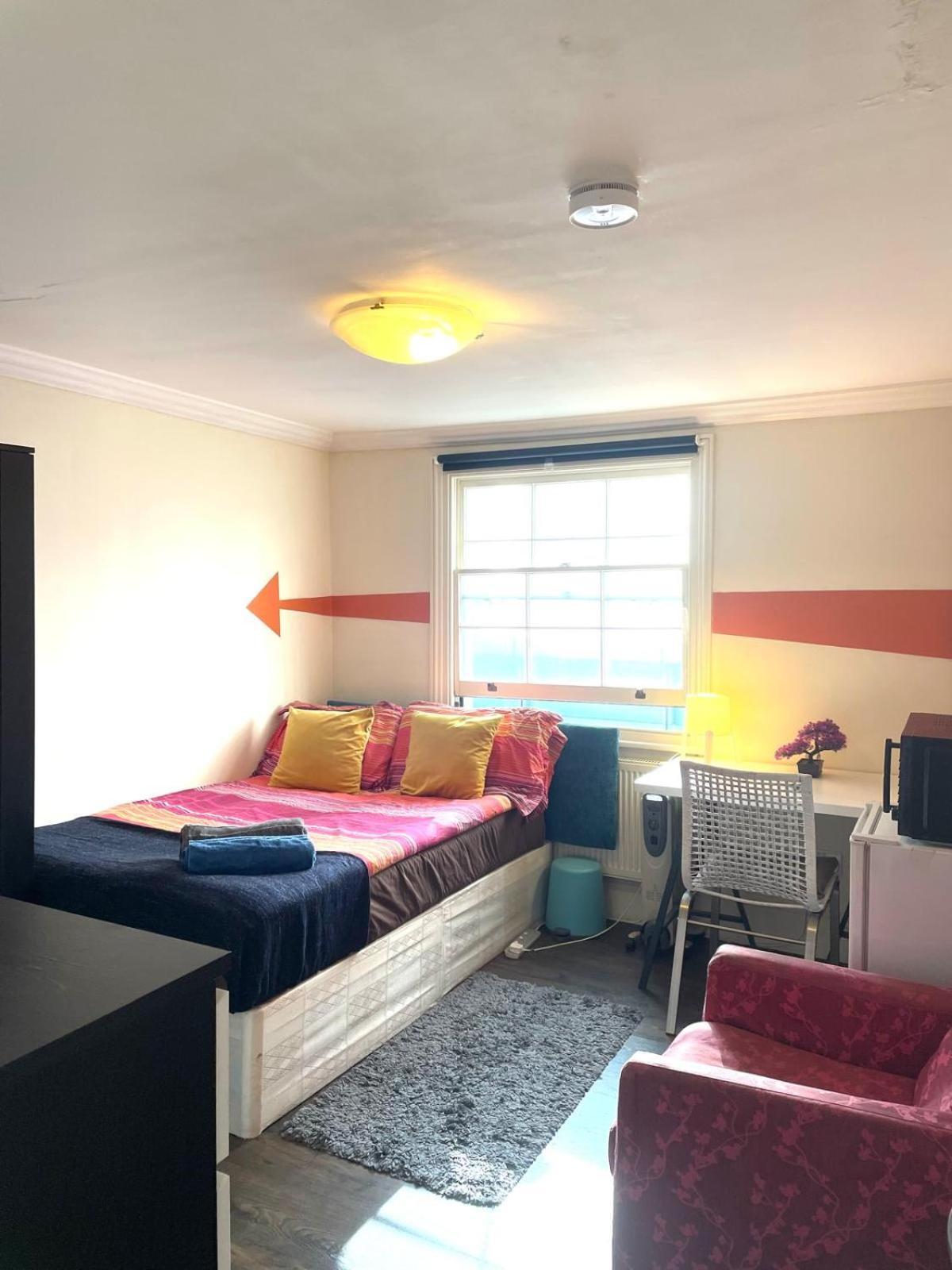 Homestay Charring Cross London, Prime Location *