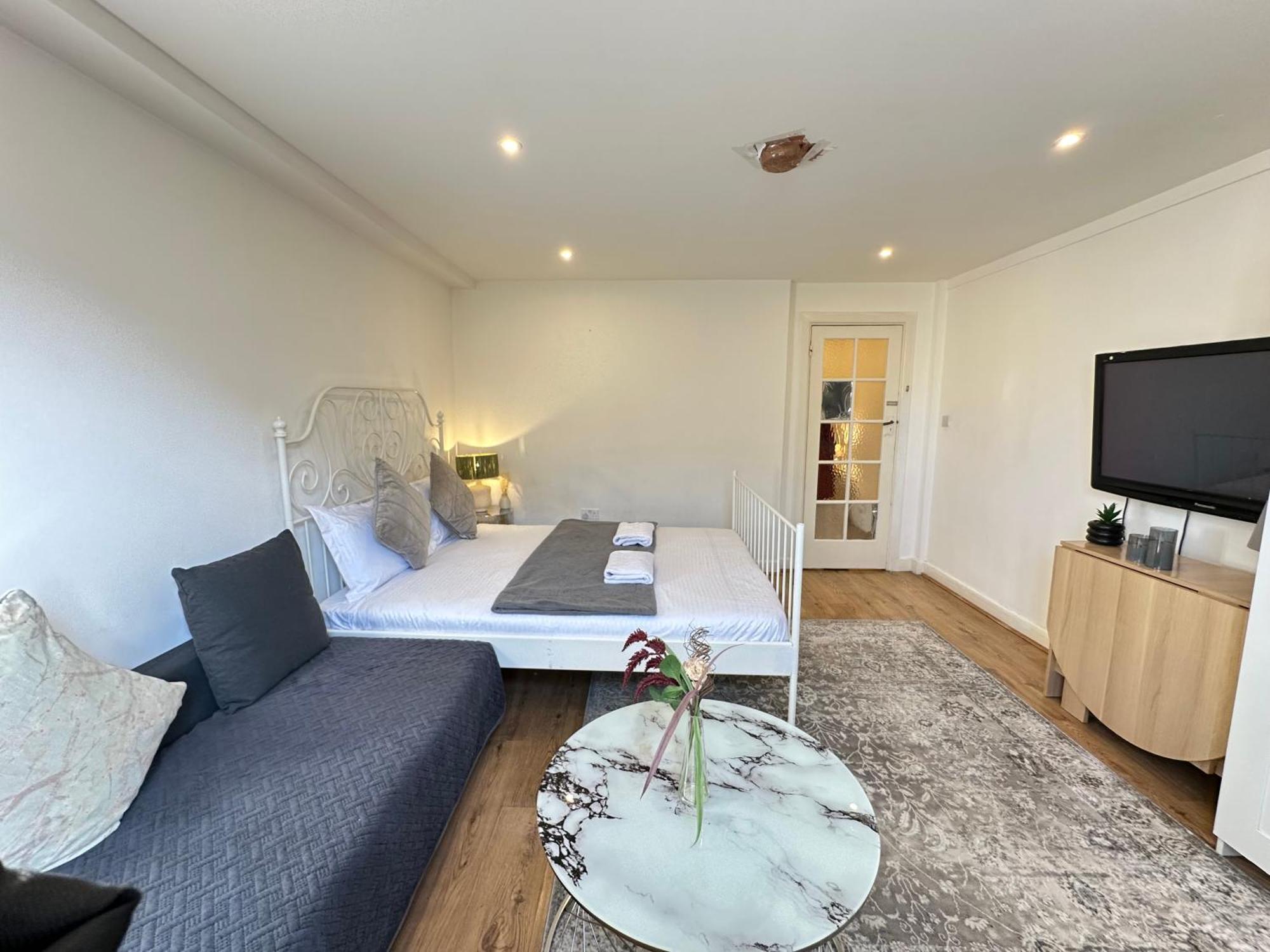 Oxford Street Flat Apartment