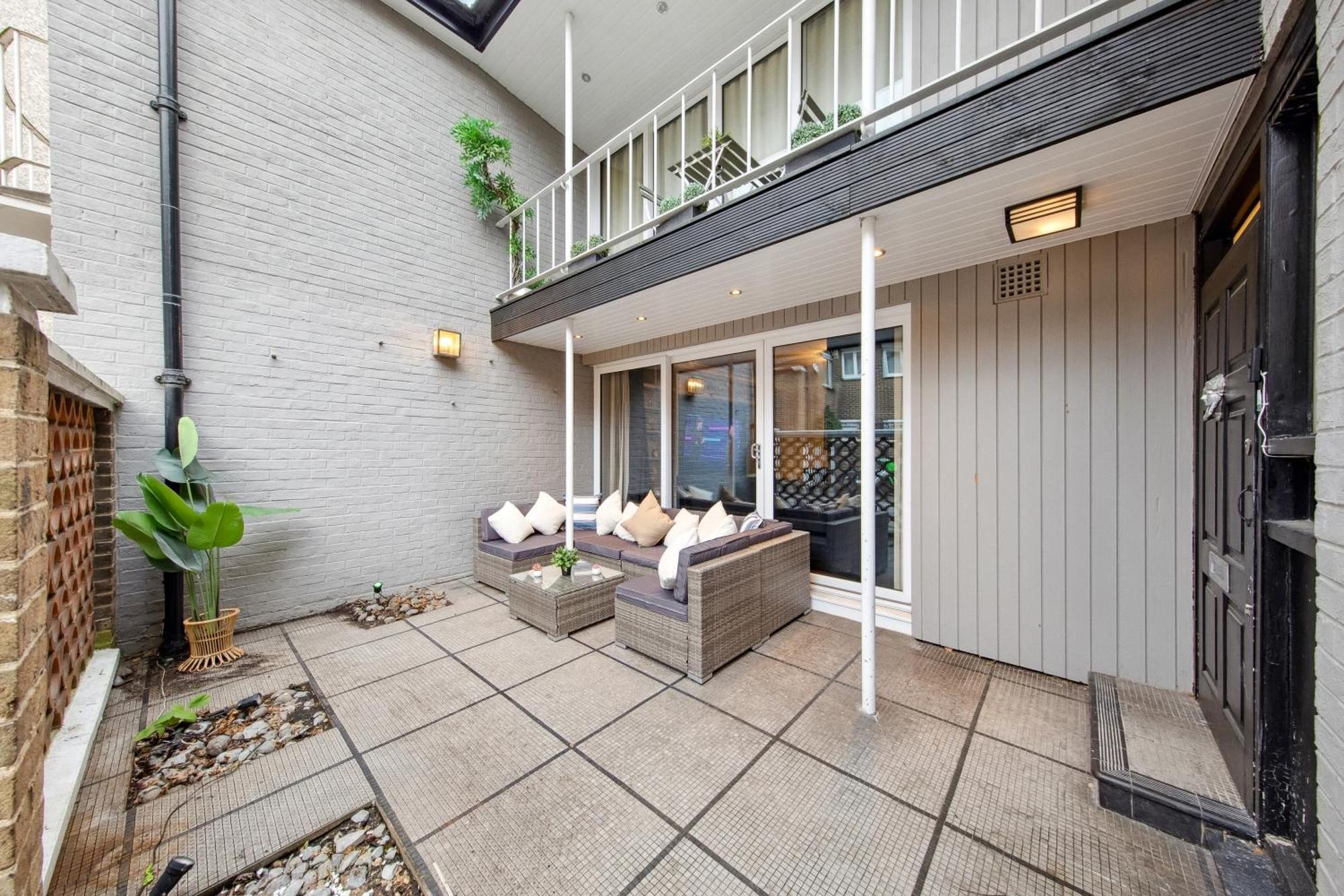 Ultra Luxury 4 Bedroom 3 Bathroom Knightsbridge Next To Harrods Apartment London