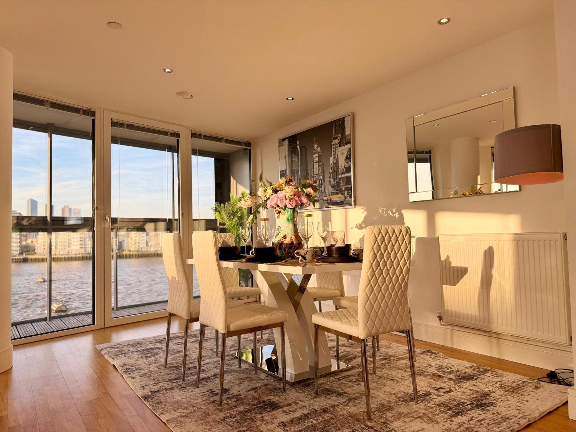 Luxury Penthouse Greenwich Apartamento