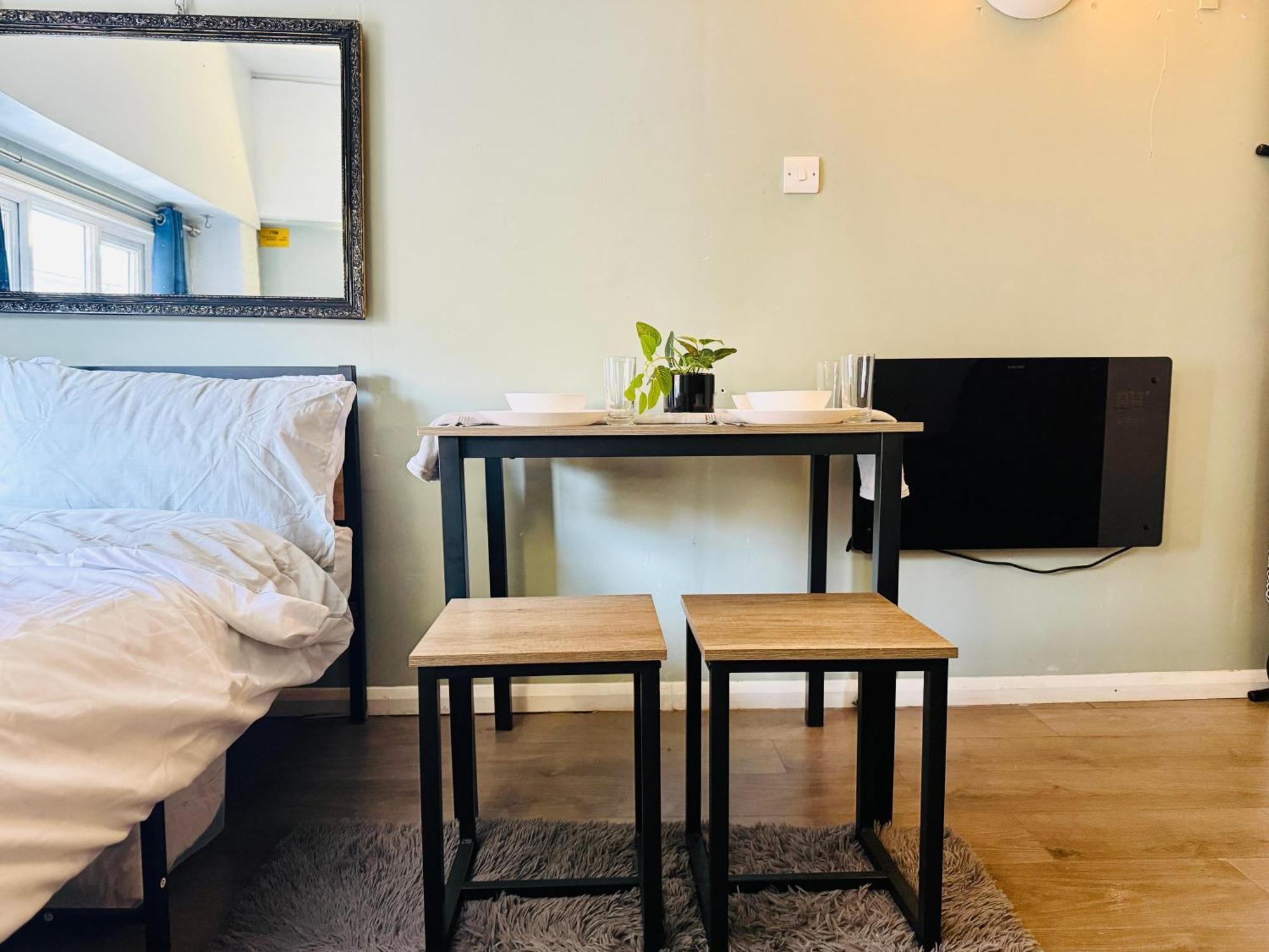 Apartment Stylish & Your East Hideaway
