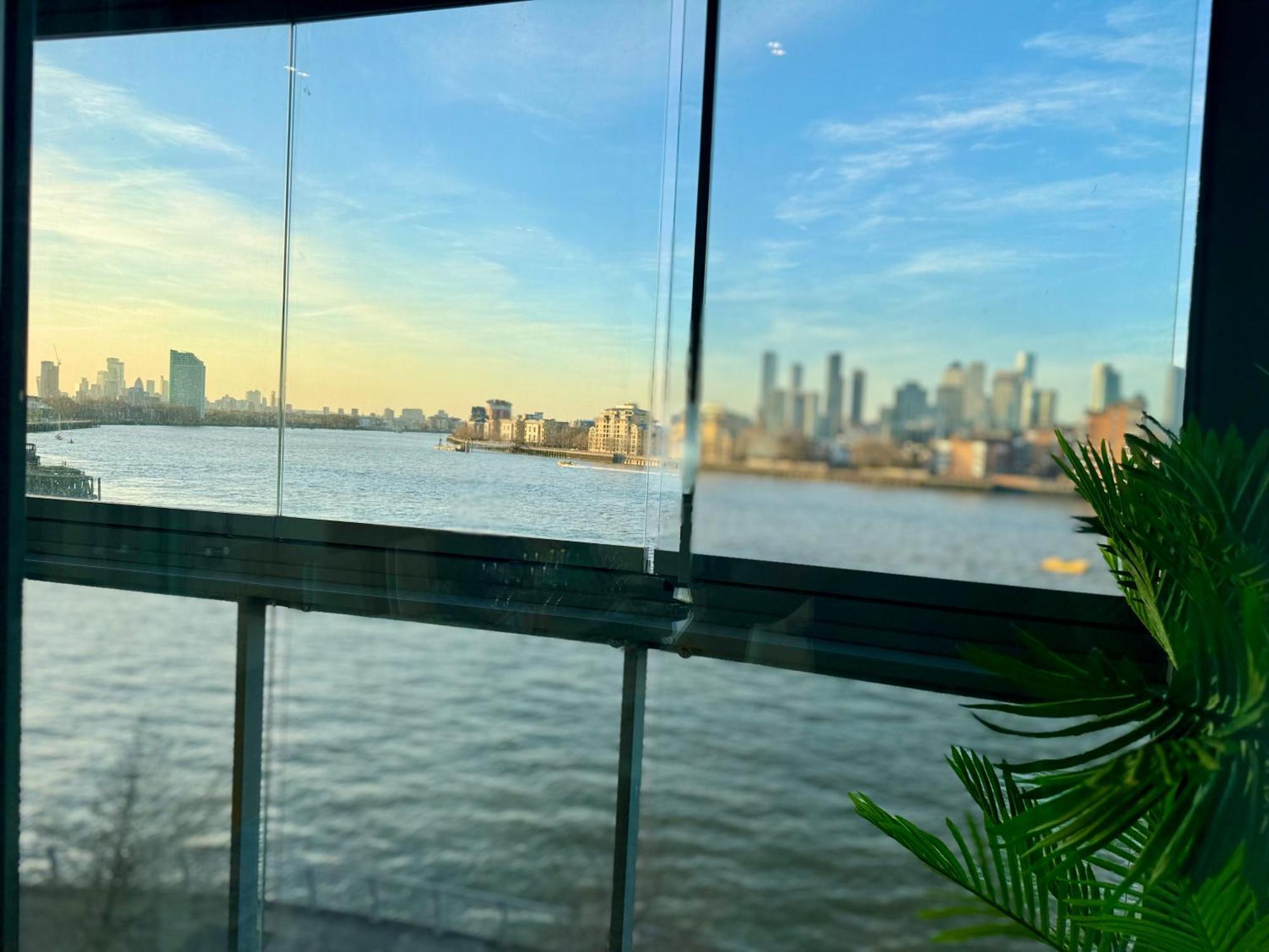 Apartamento Luxury Penthouse Greenwich Londres