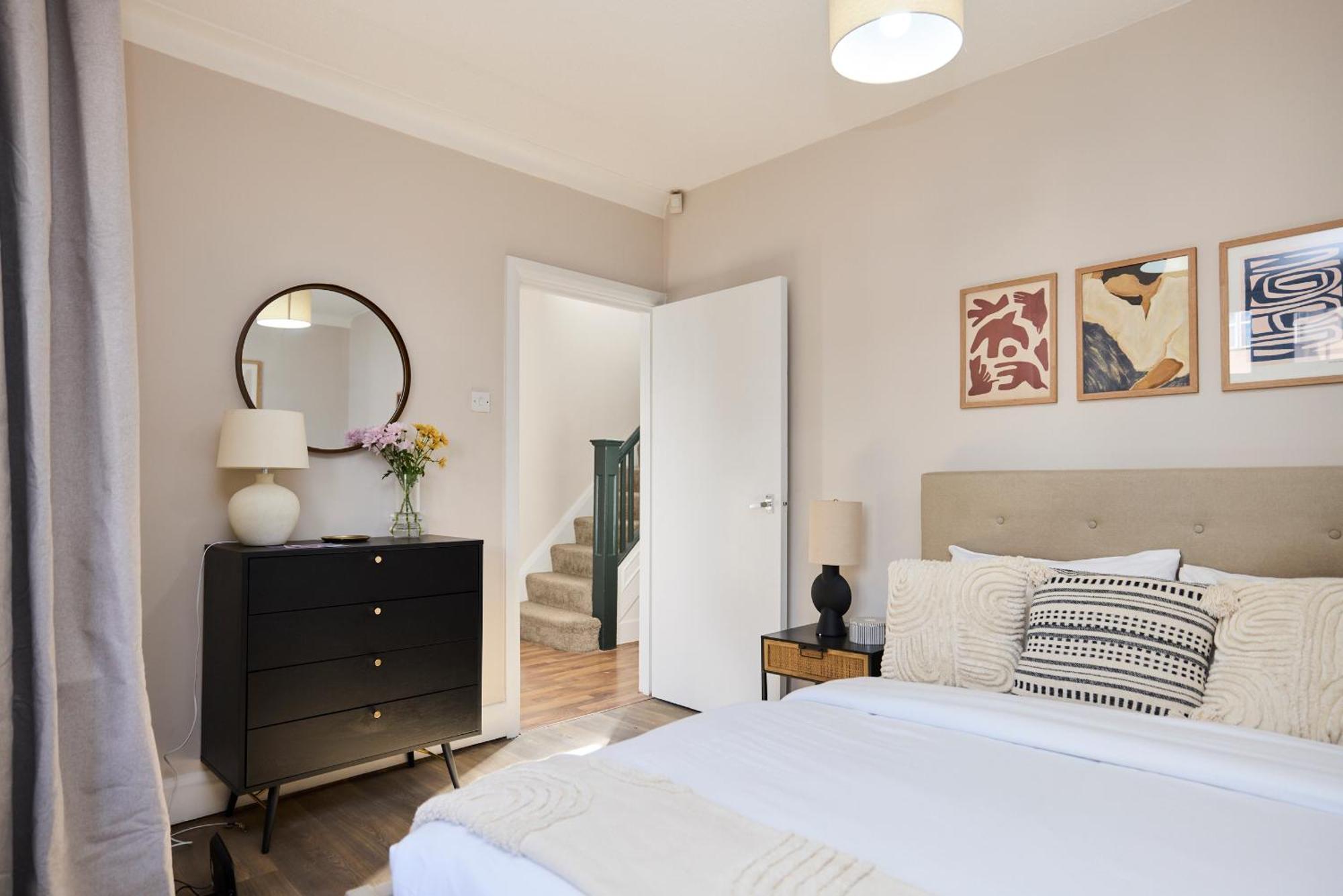 The Randall Retreat - Spacious 4bdr With Garden London