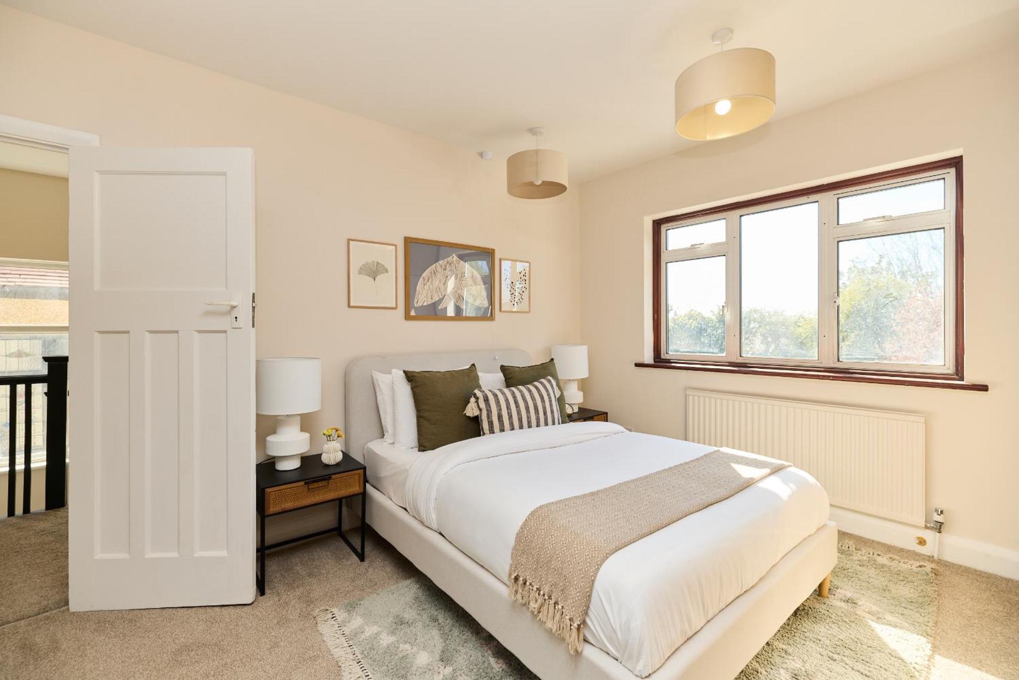 The Randall Retreat - Spacious 4bdr With Garden Apartment *