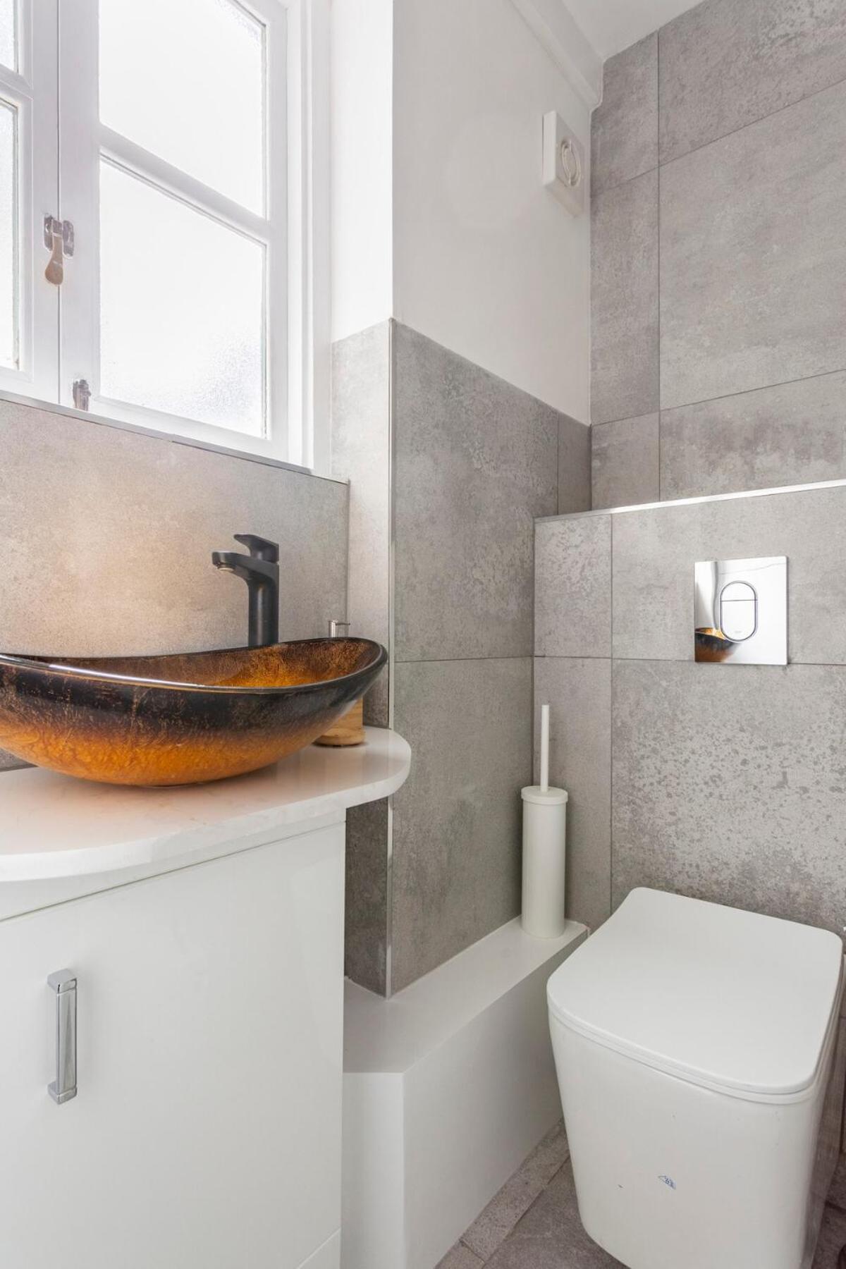 Scott Ellis 2 Apartment London