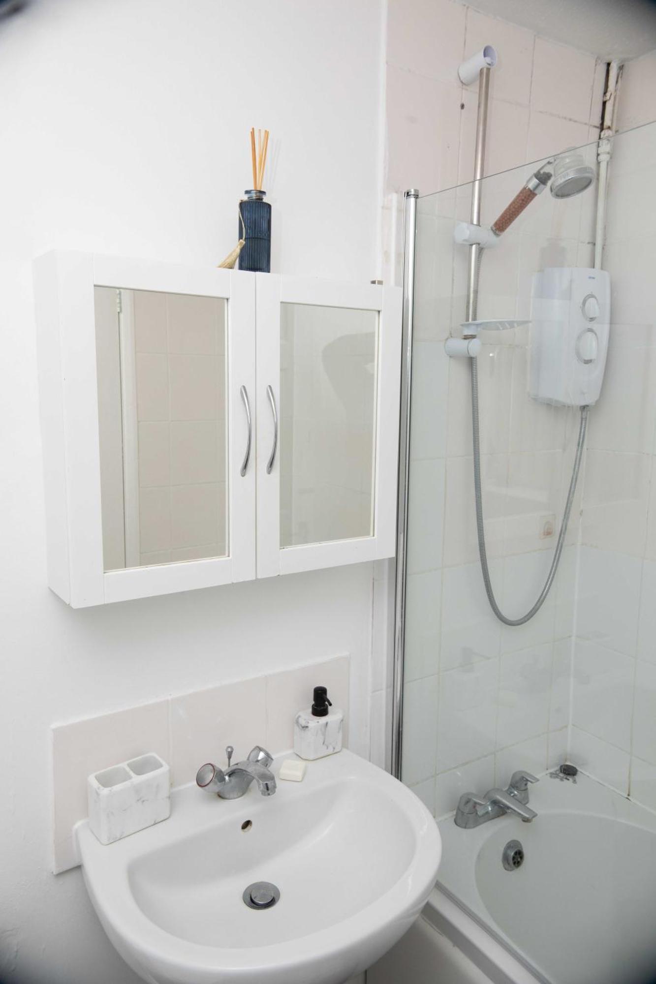 Emerald Excel Airport O2 Apartment