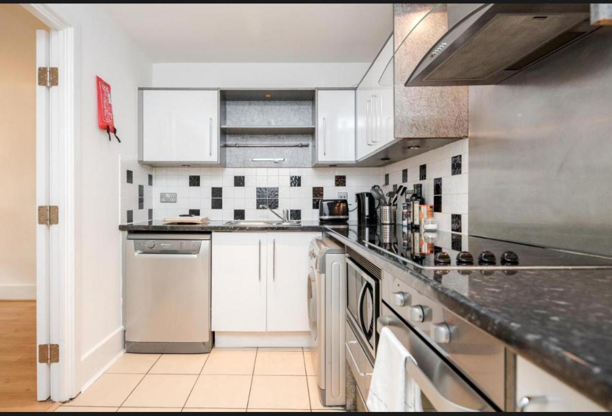 Appartement Fountain House Flat Londen
