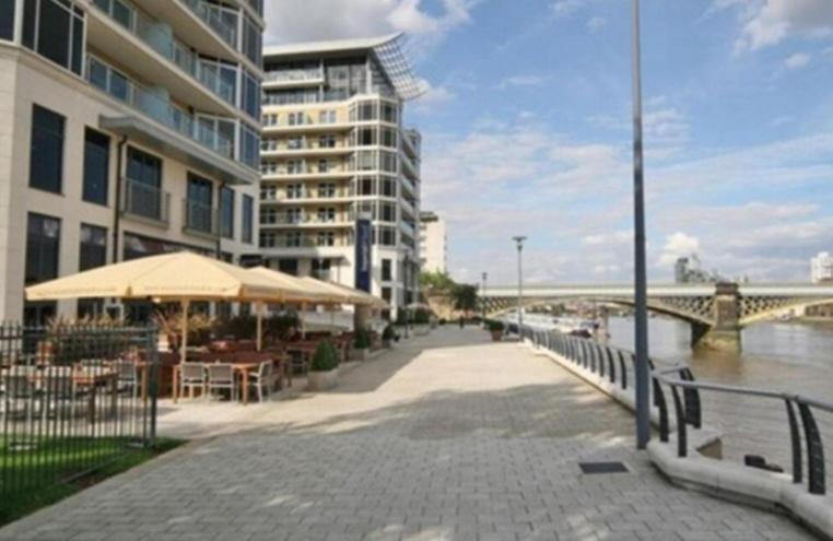 Chelsea In London--24 Gym * London