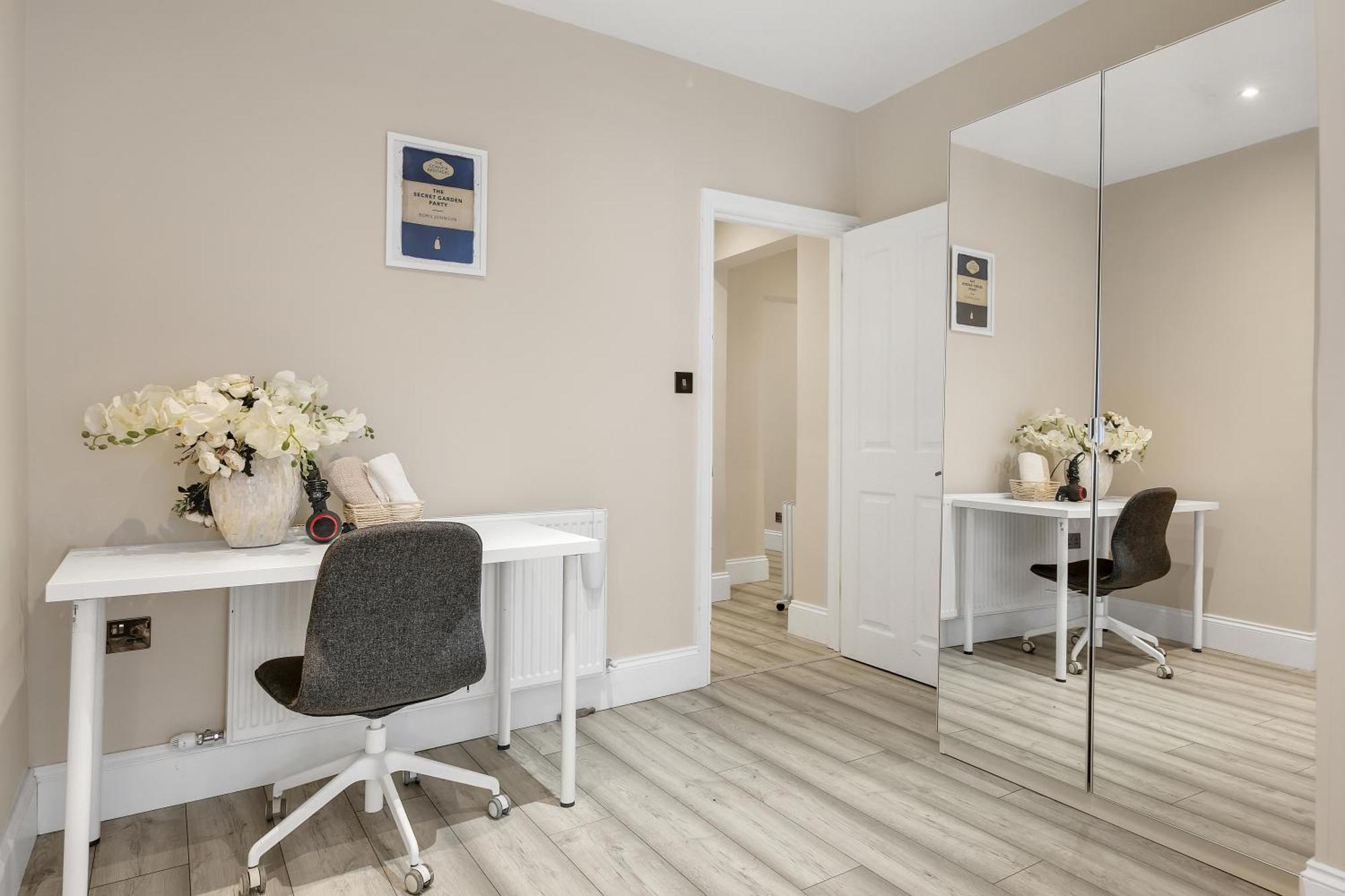 Hammersmith Flat 2 Bedrooms Lgf * Londres