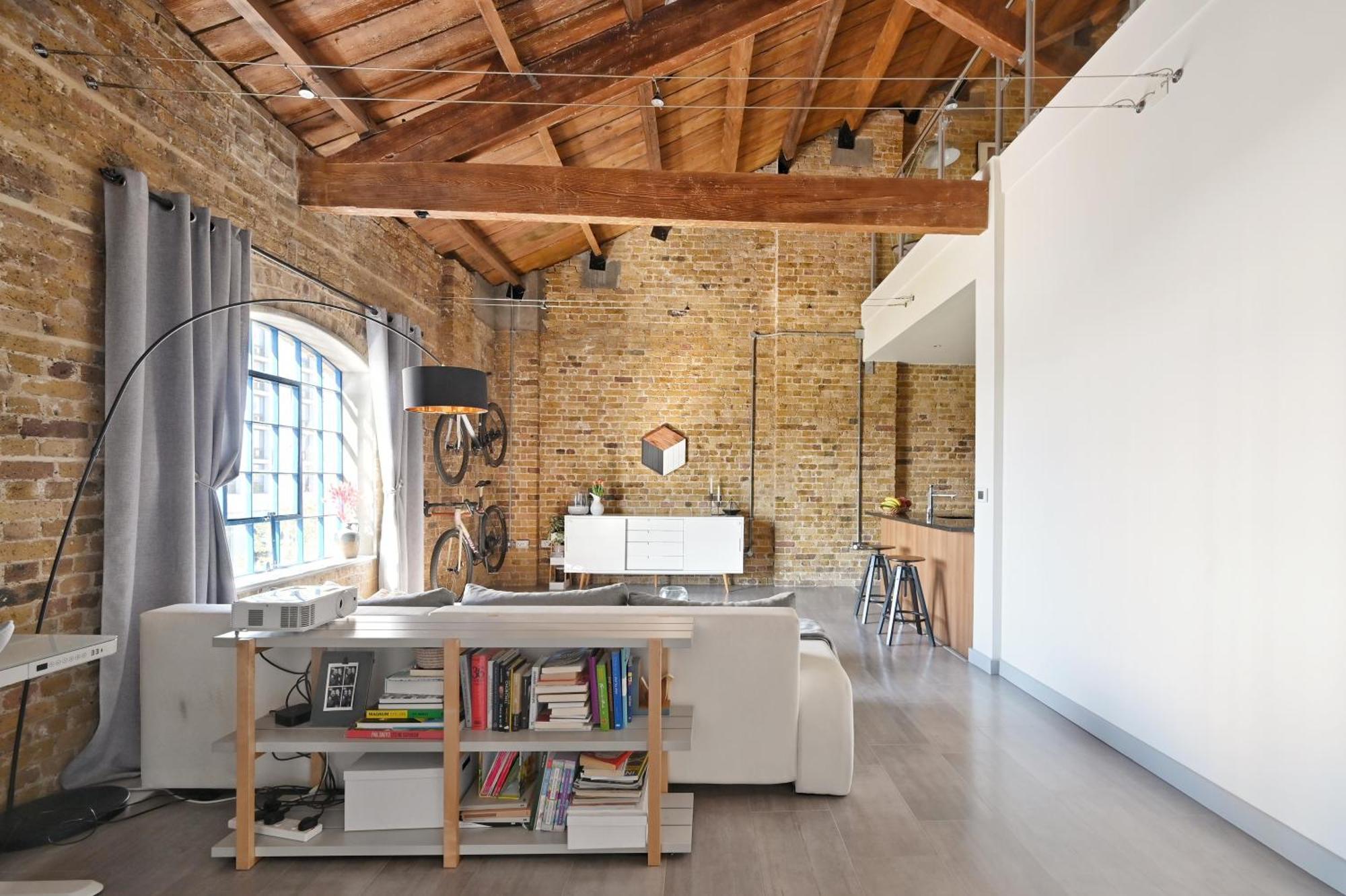 Luxurious Docklands Loft - Steps Away From Excel & Dlr - Free Parking Appartement *