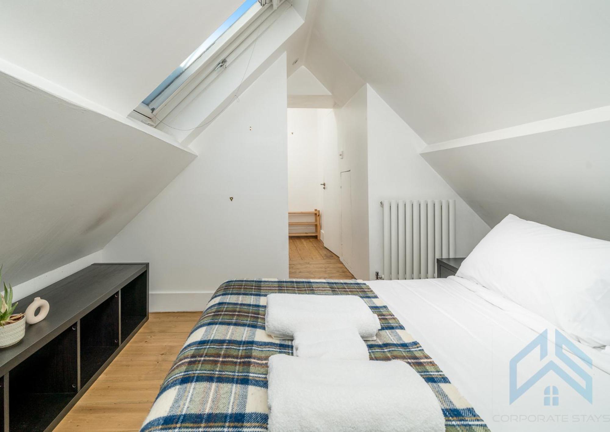 Apartment Boutique 2br With Roof Terrace Near Tube - West Kensington *