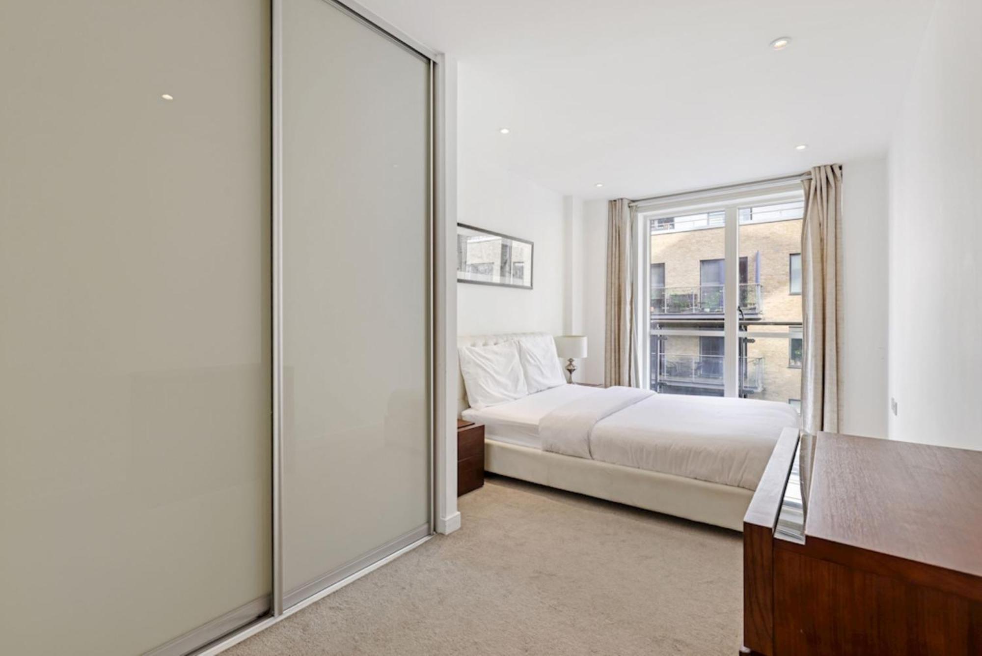 East Side Wharf 2 Bed London