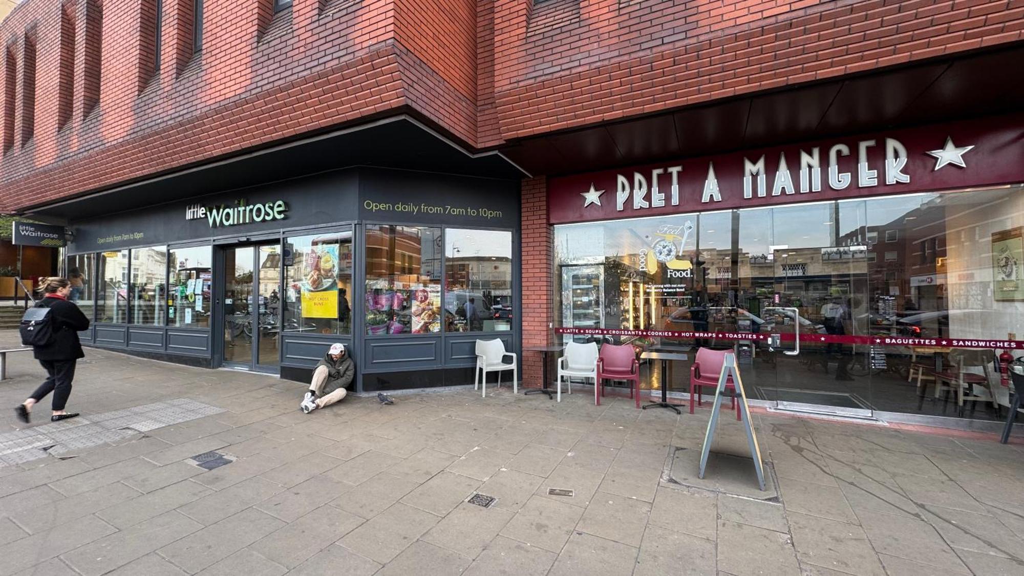 Cosy 5-bedroom Flat With Terrace In Wimbledon Apartment *