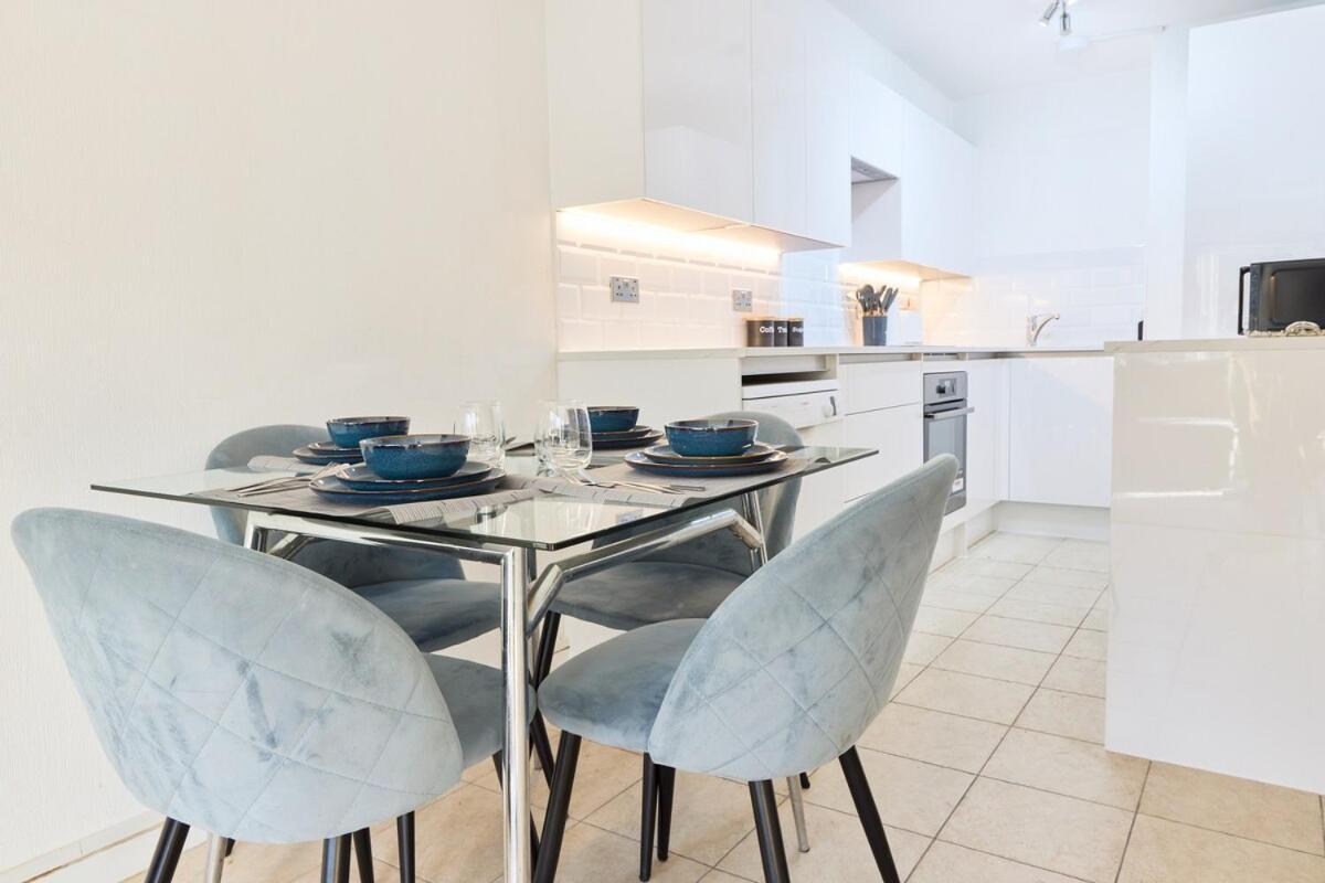 Apartment Peaceful Oasis Steps From Oxford Street *