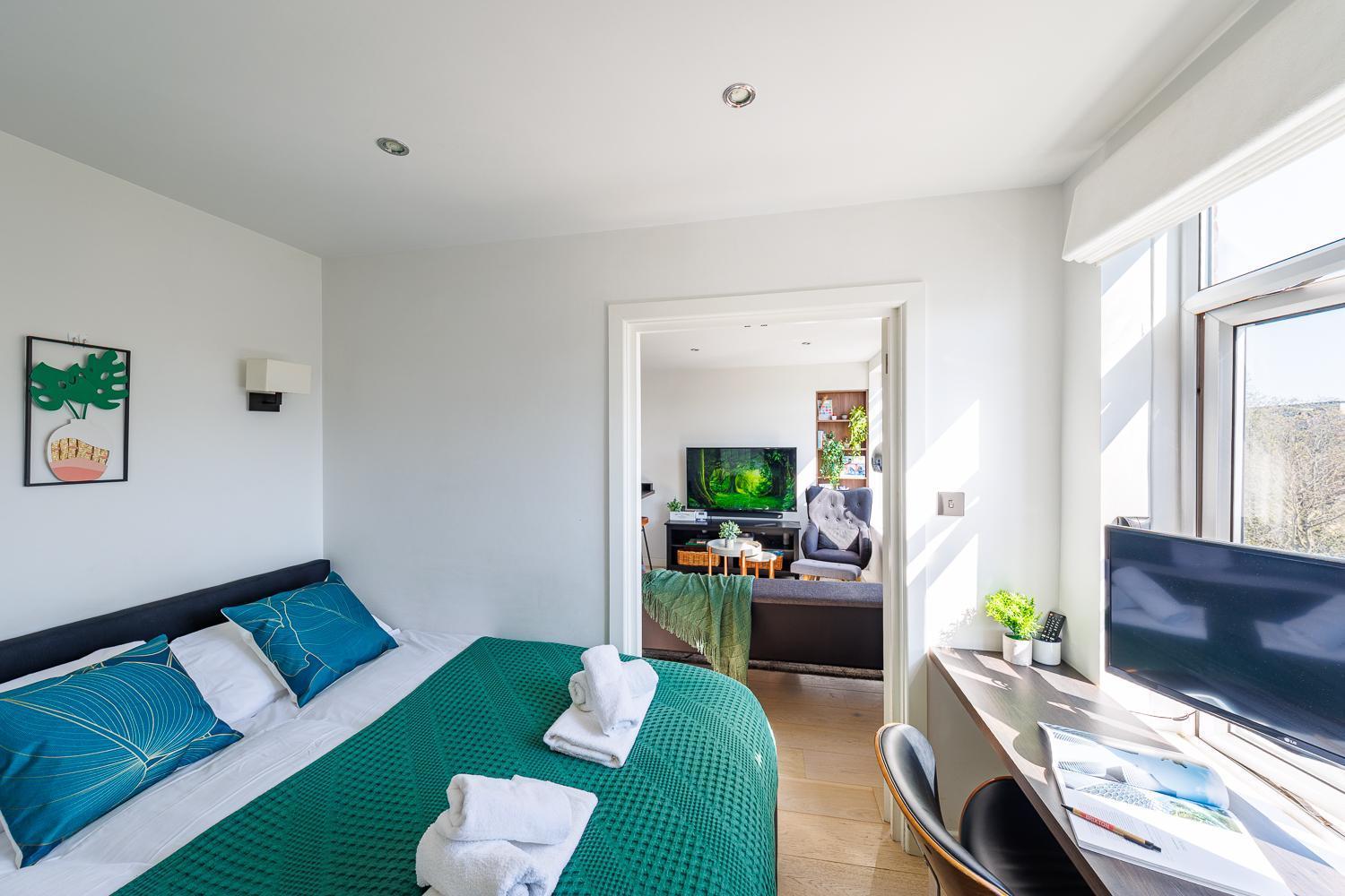 The Cosy Urban Jungle - Brixton * London