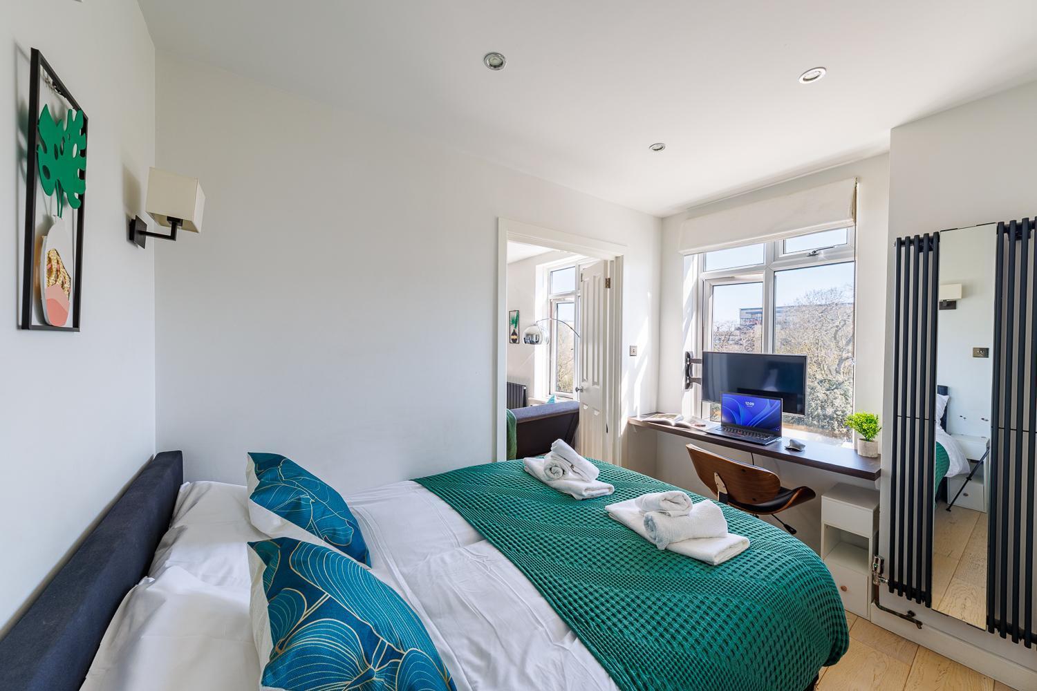 The Cosy Urban Jungle - Brixton London