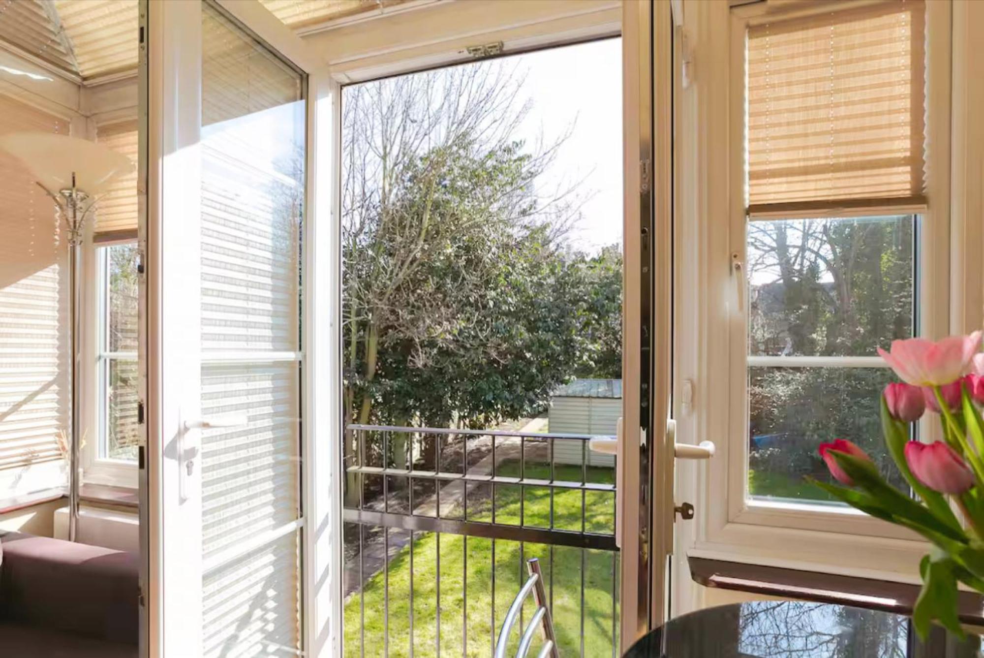 Superb In Willesden Green, 10mins To London