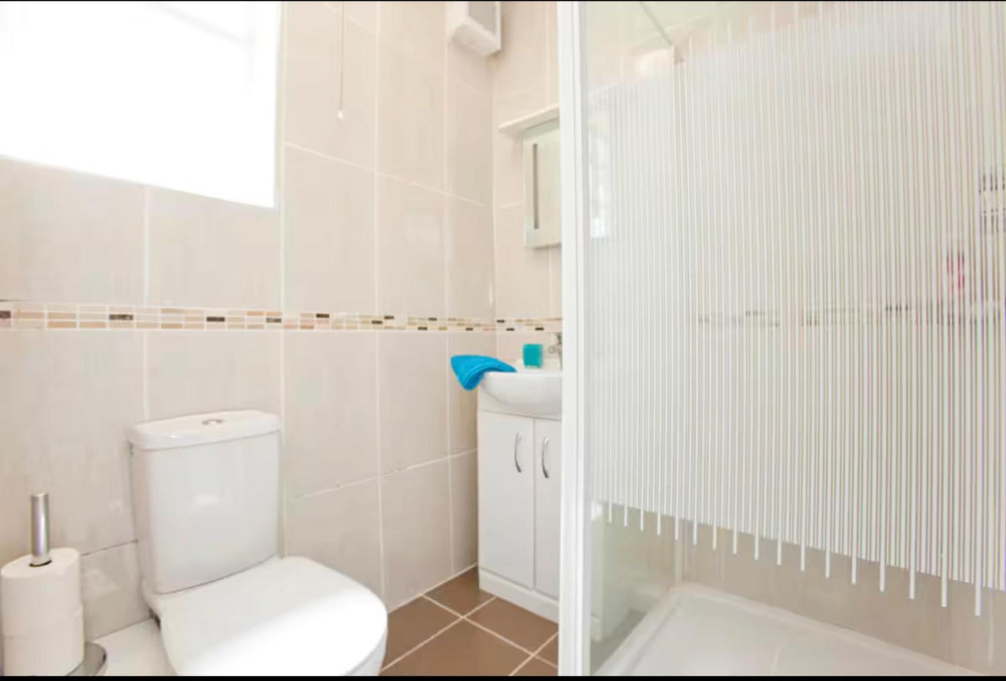 Superb In Willesden Green, 10mins To Apartment *