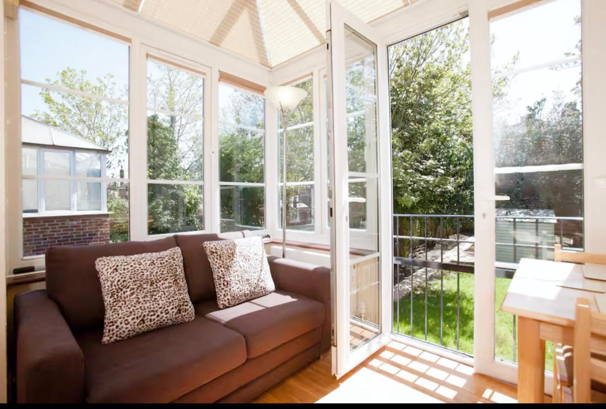 Superb In Willesden Green, 10mins To Apartment London