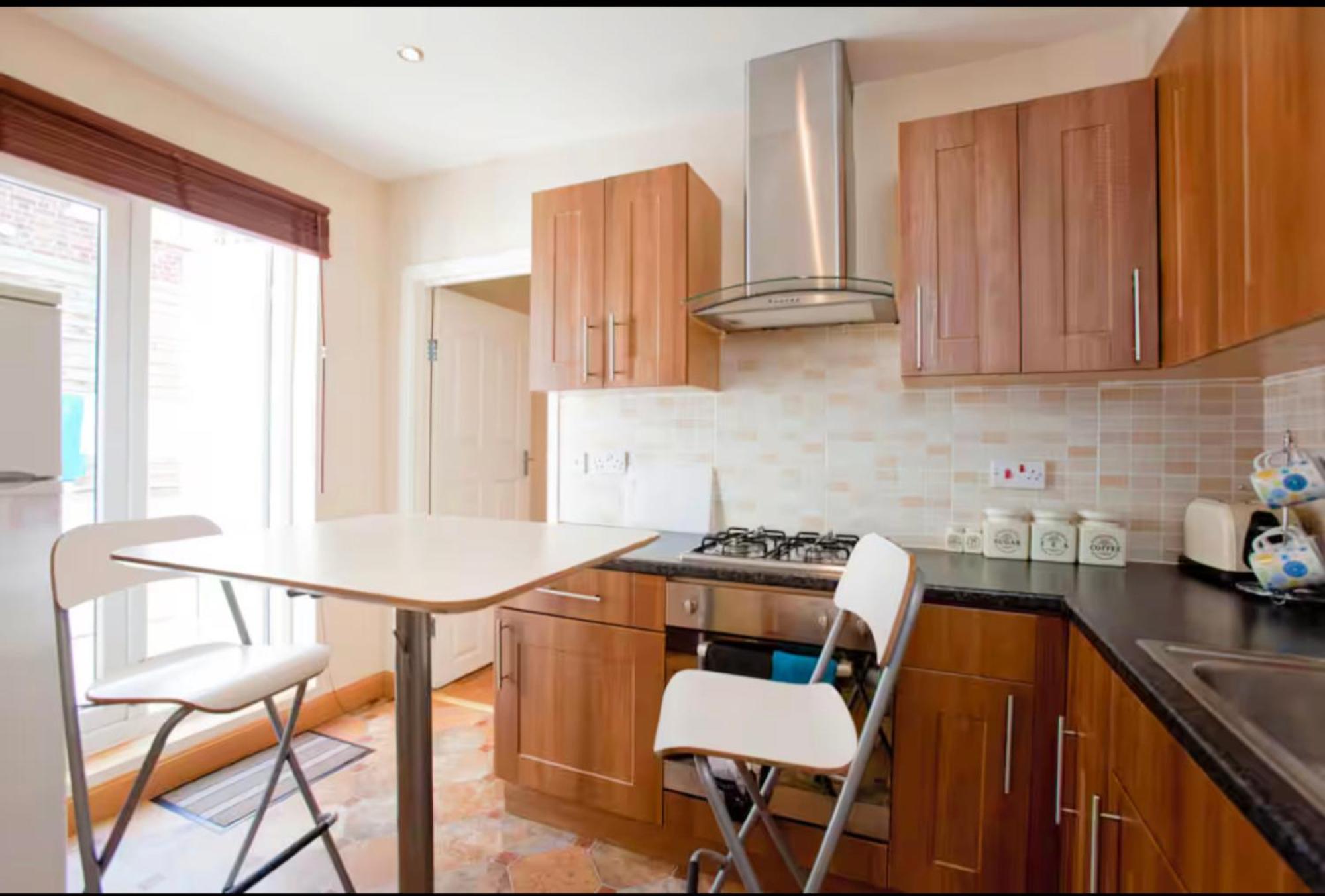 Superb In Willesden Green, 10mins To Apartment