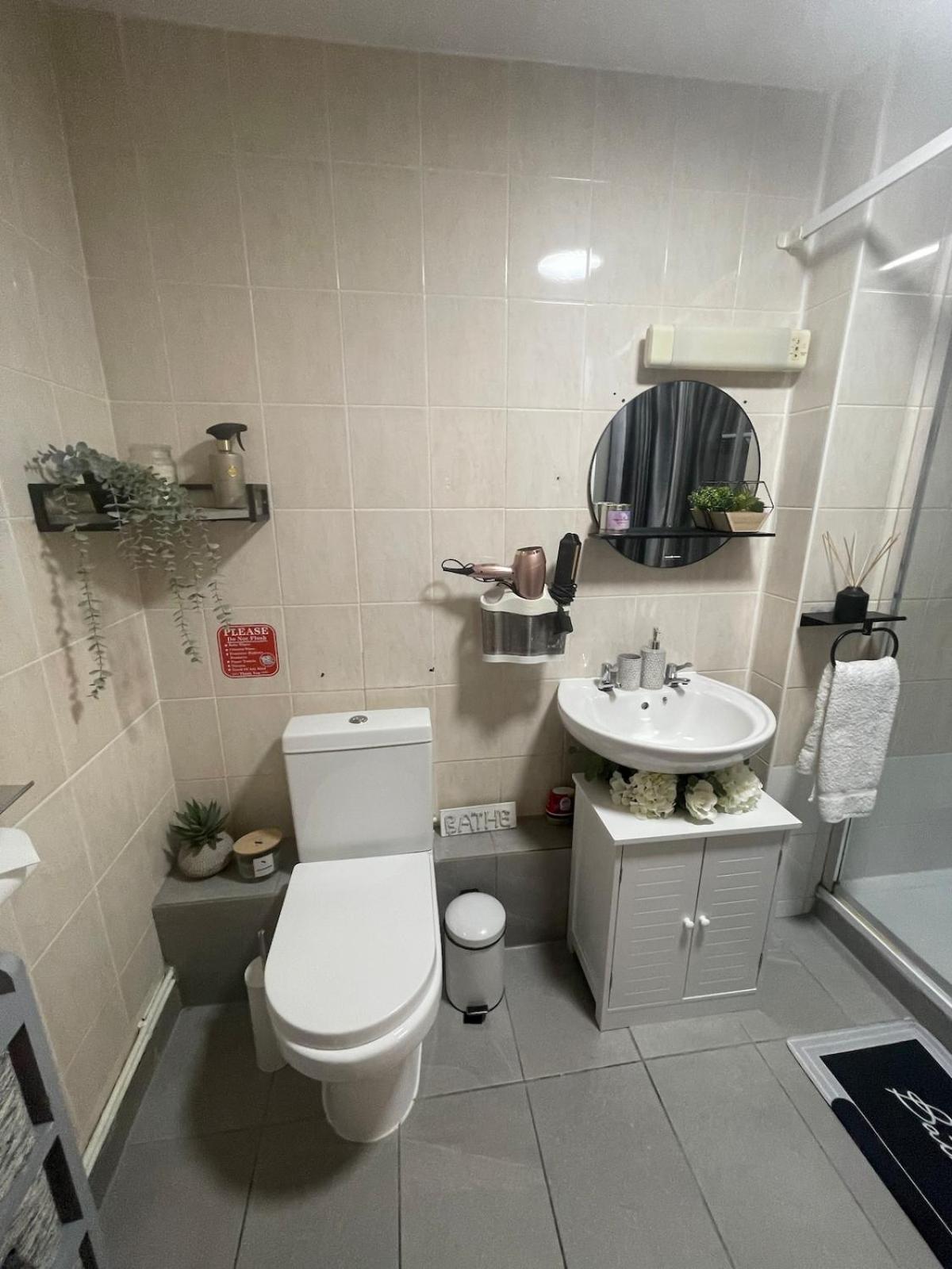Apartment Luxurious & Spacious 3-br Free Parking Balcony