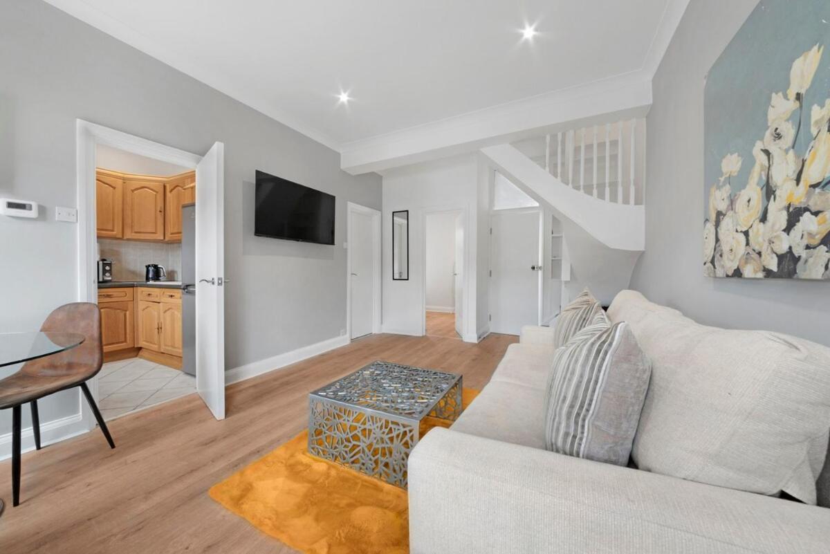 New Loft Style 2 Bed Maida Vale Sleeps 6 People Apartment London