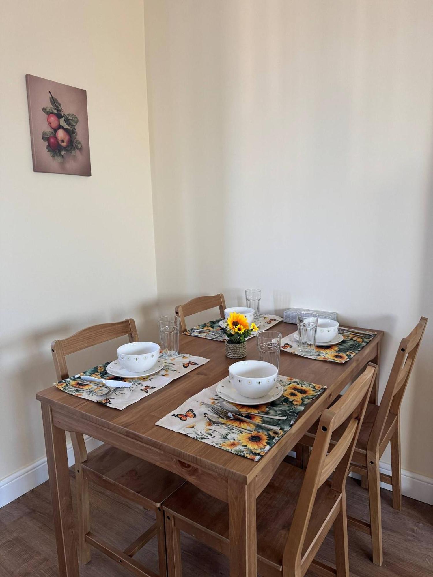 1 Bed Beautiful Flat Great Location Apartment *