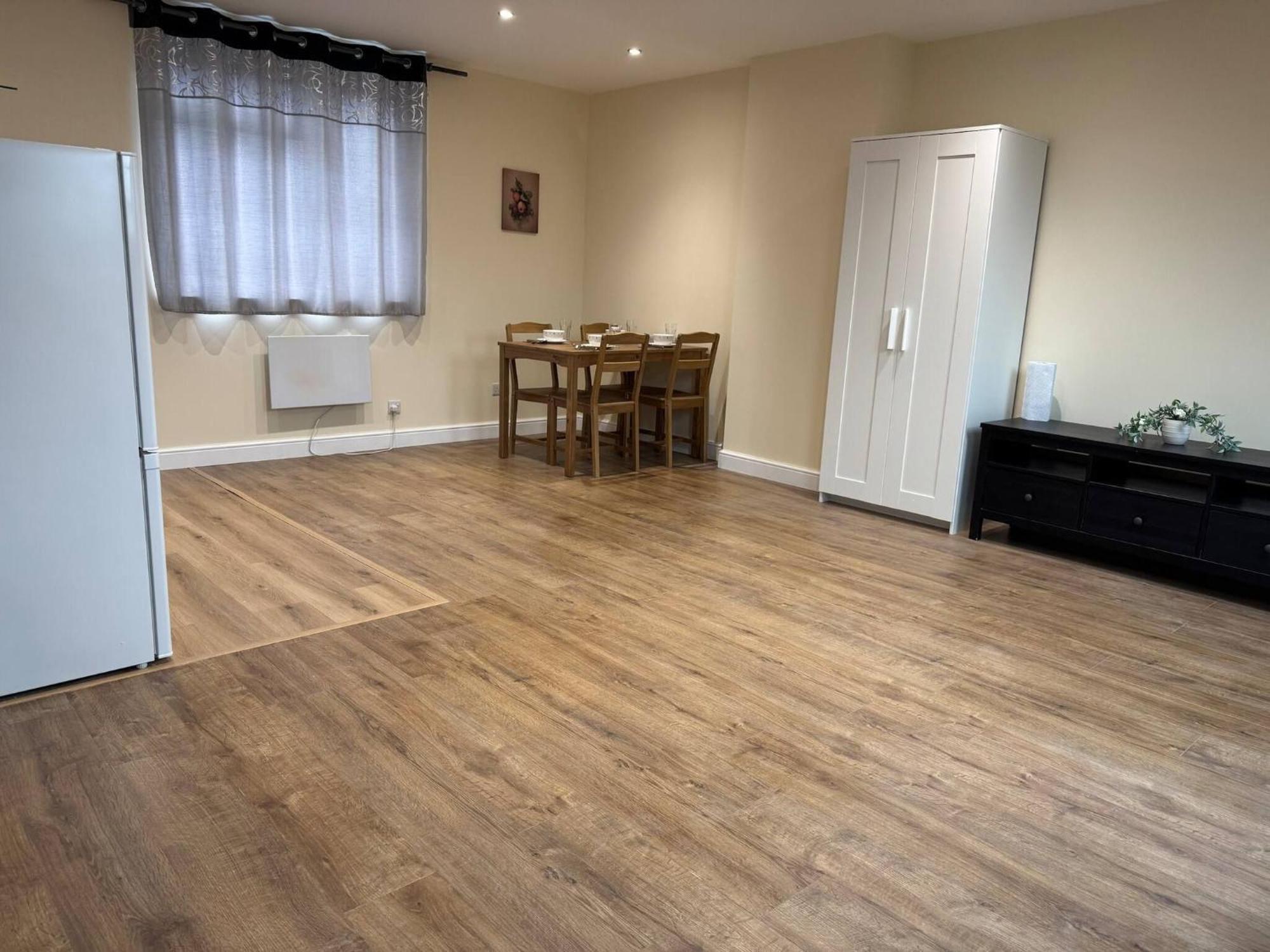 1 Bed Beautiful Flat Great Location Apartment London