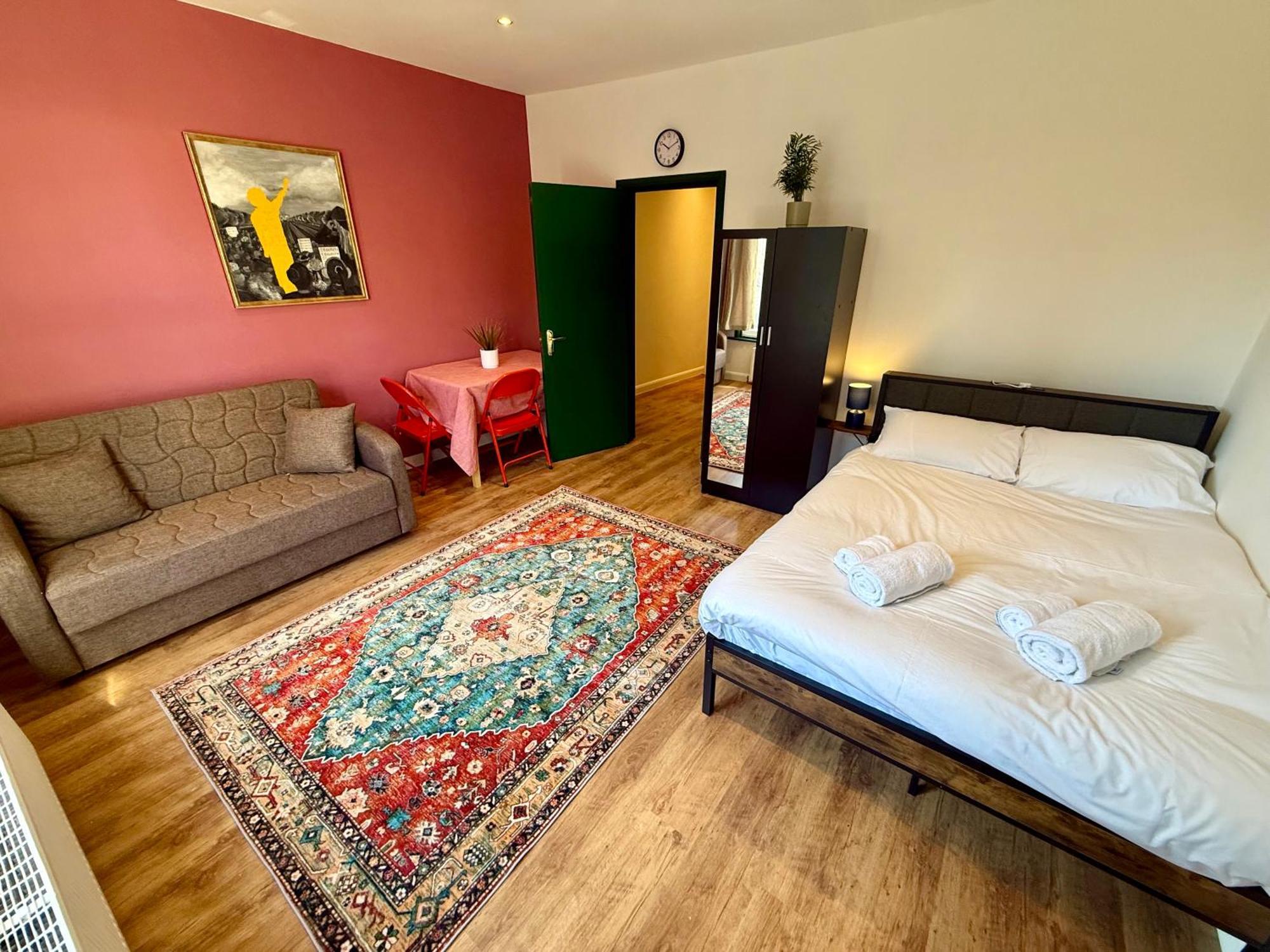 Apartment Seven Sisters Muse