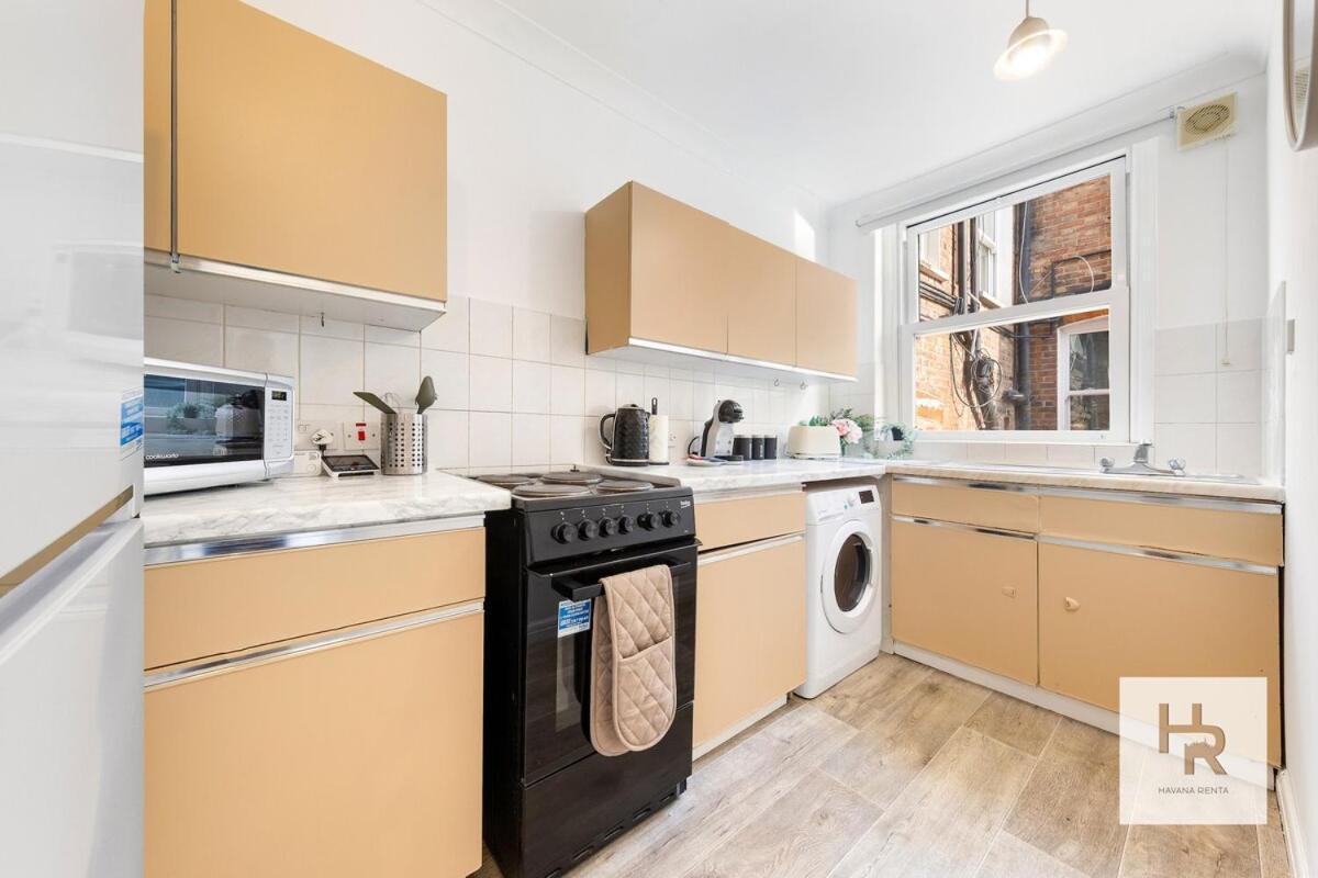 Apartment Prime Location - Stylish Retreat - Wifi & Netflix *
