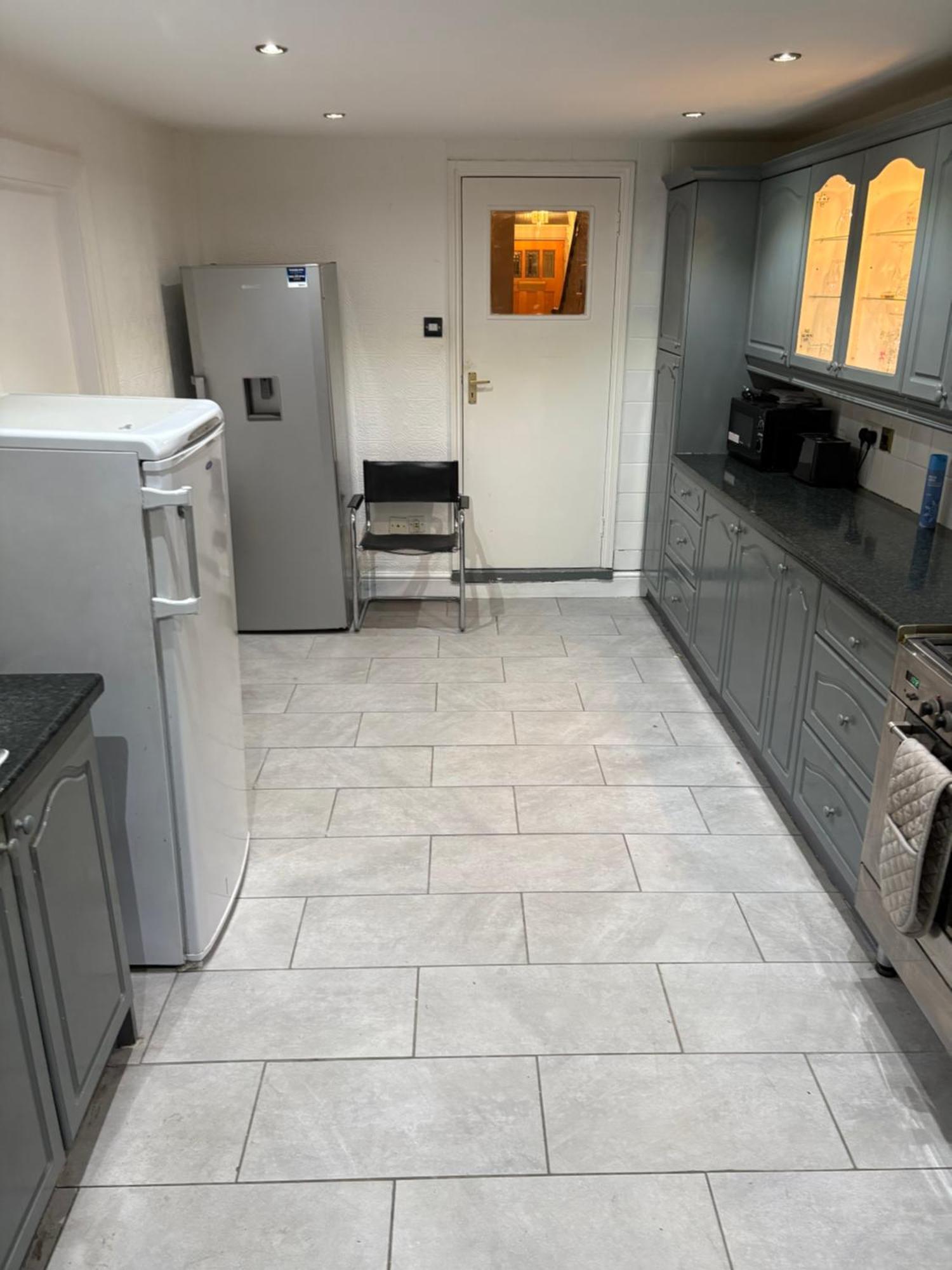 Cosy 7 S Guest house London