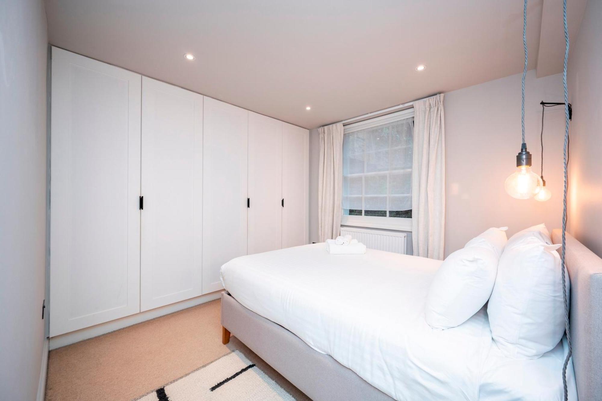 Pass The Keys Luxury Stylish Duplex With Private Garden Appartement Londen