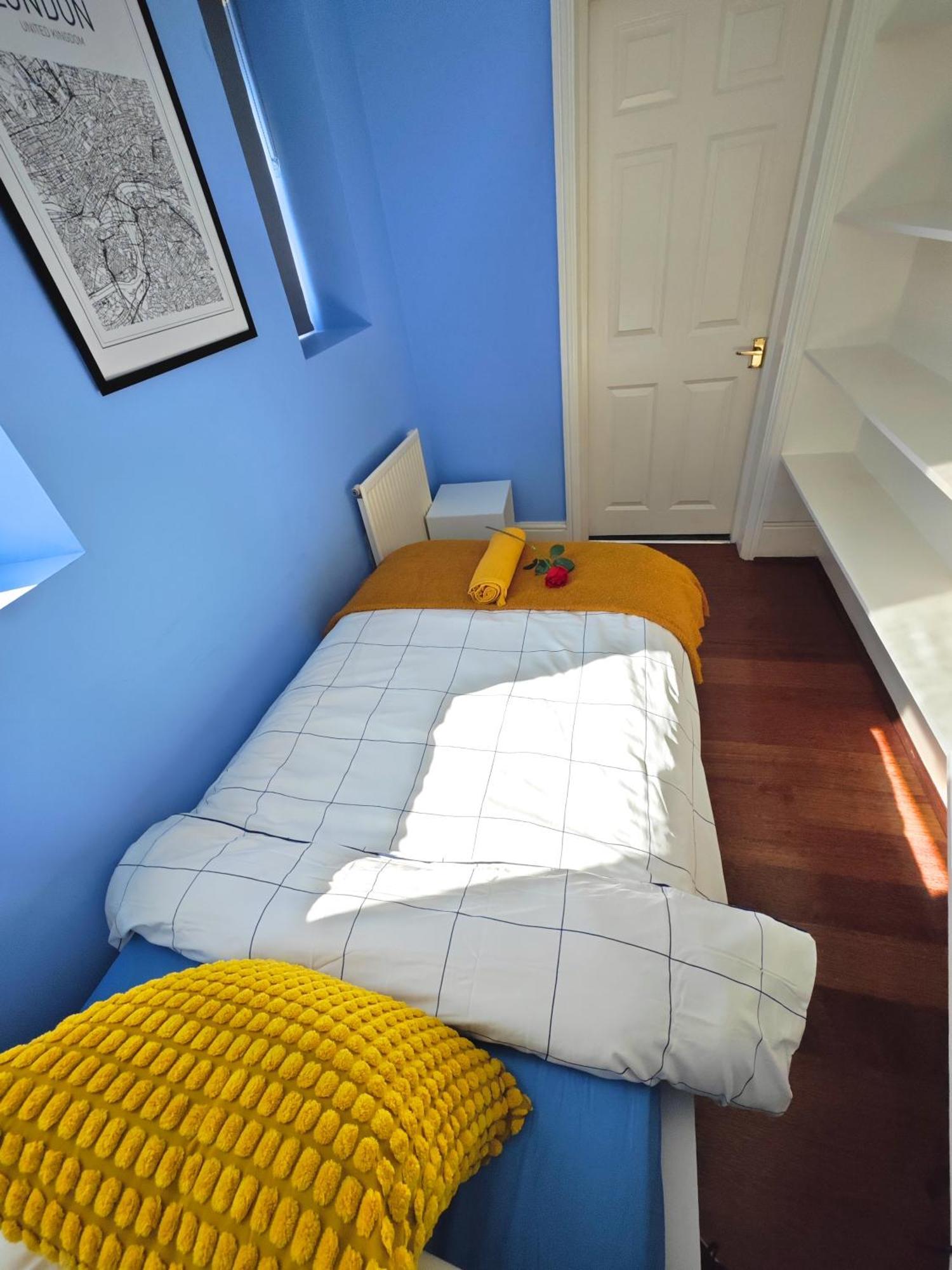 Luxury 4-bedroom In Oxford Street London