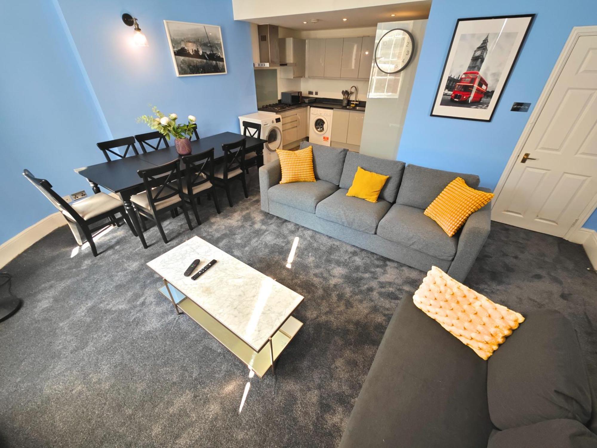 Luxury 4-bedroom In Oxford Street *