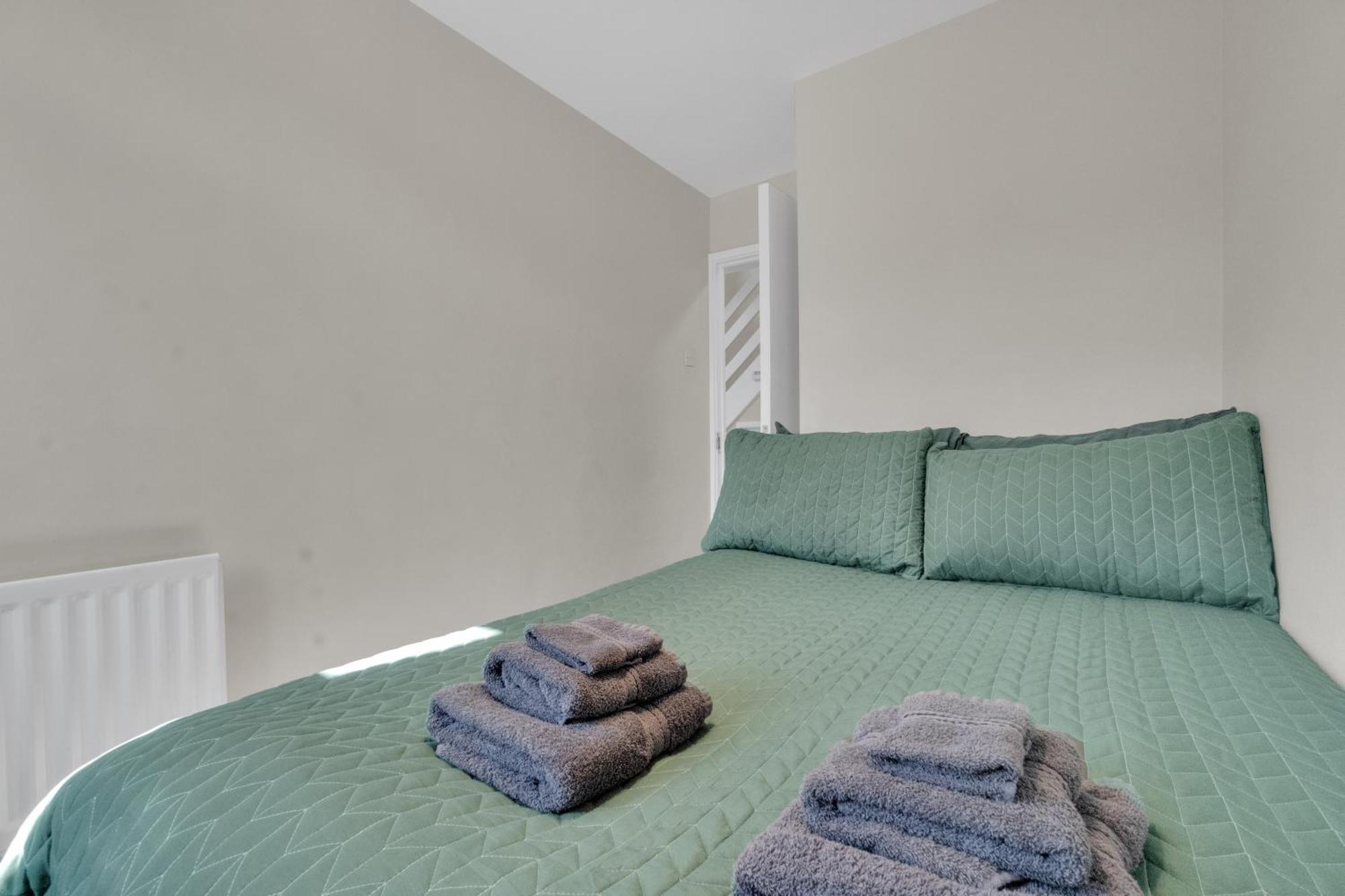 Apartment Cosy 5-bedroom Flat With Terrace In Wimbledon