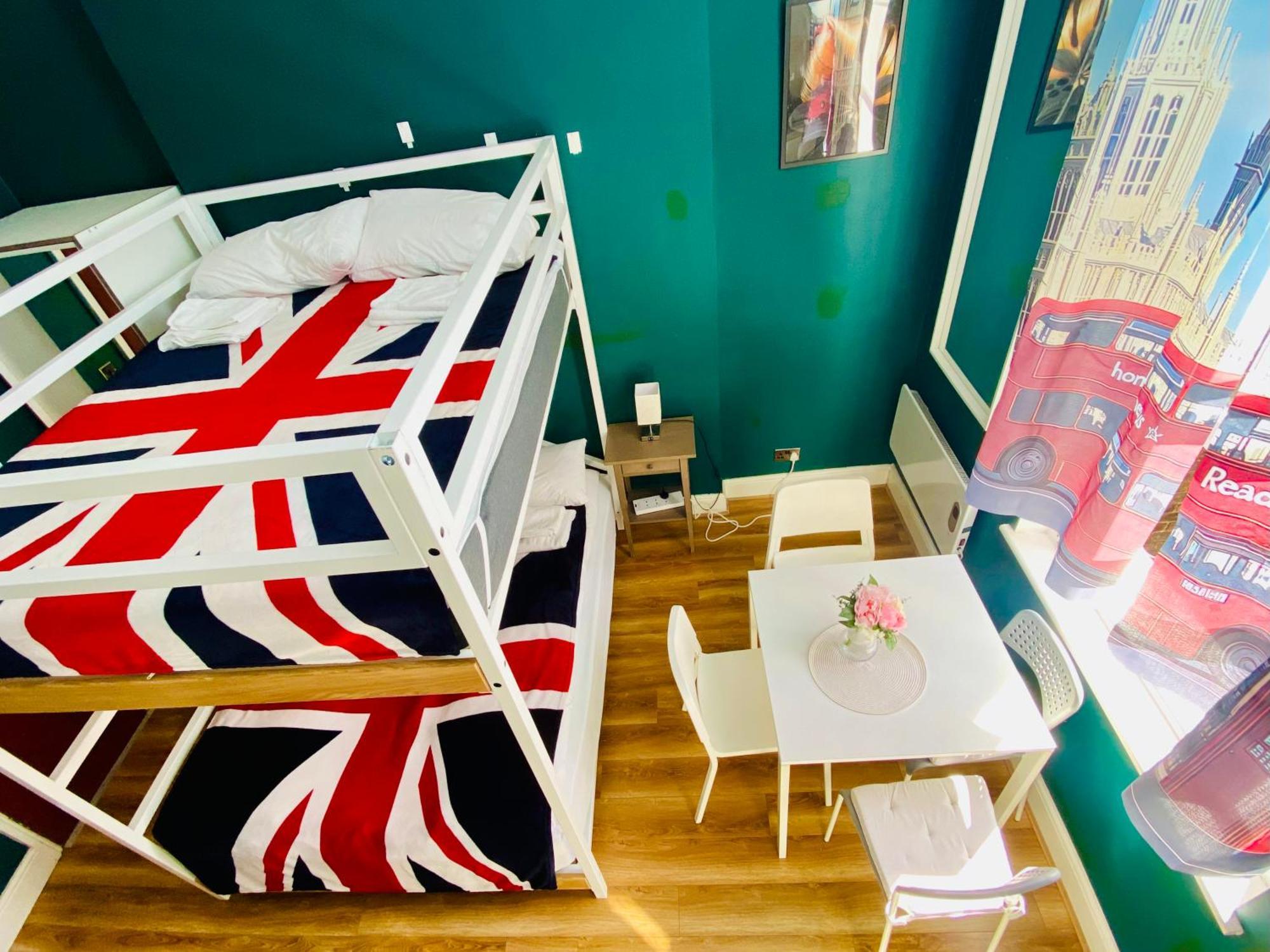 Apartment 8 - Hyde Park London