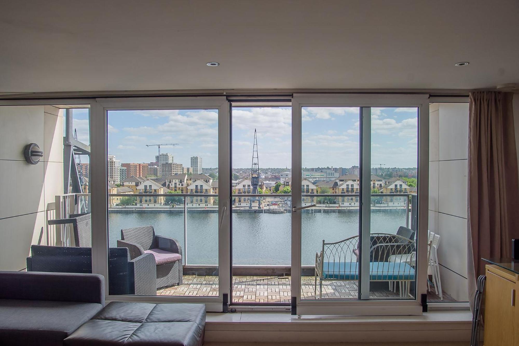 Apartment Western Excel *