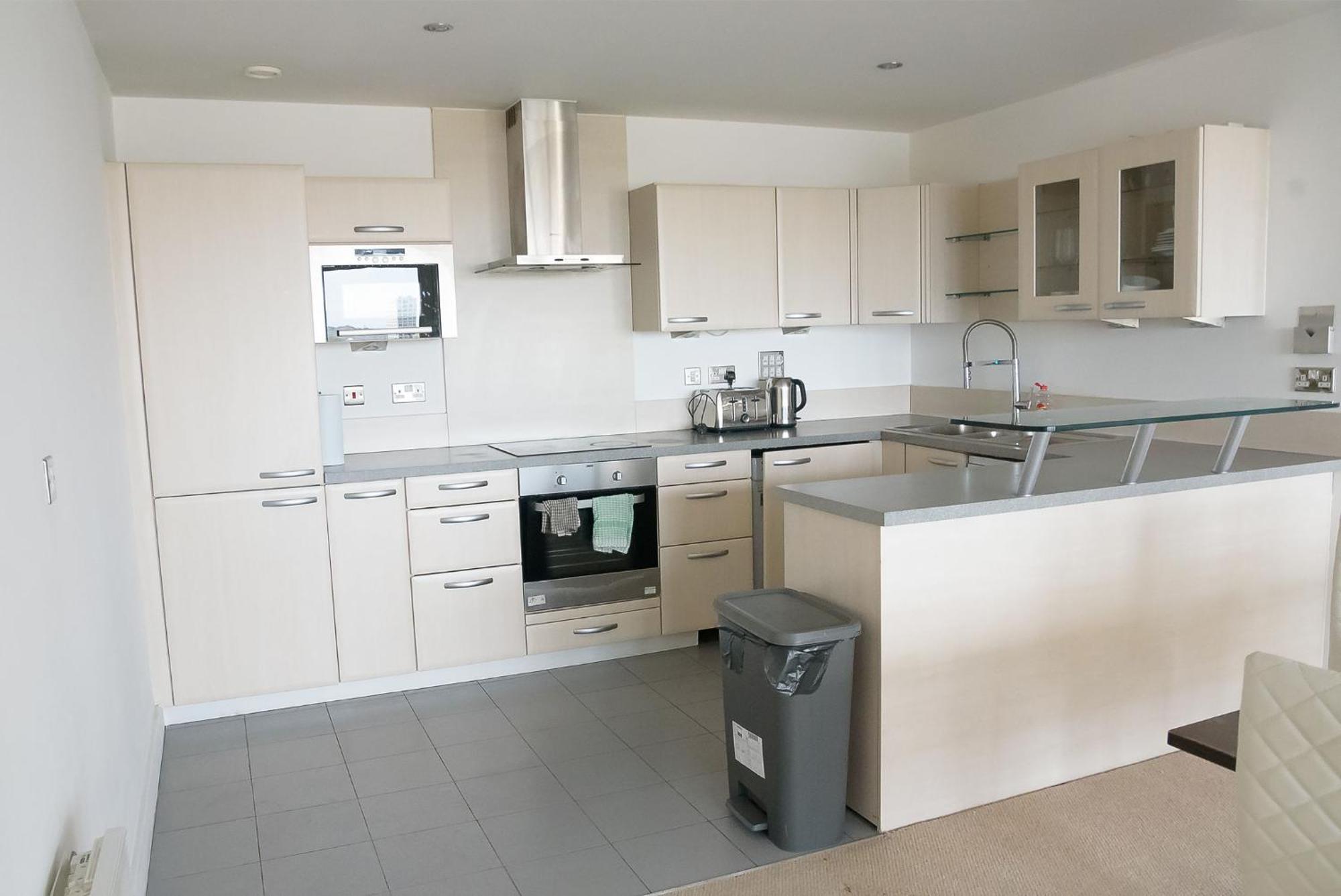 Apartment Western Excel London