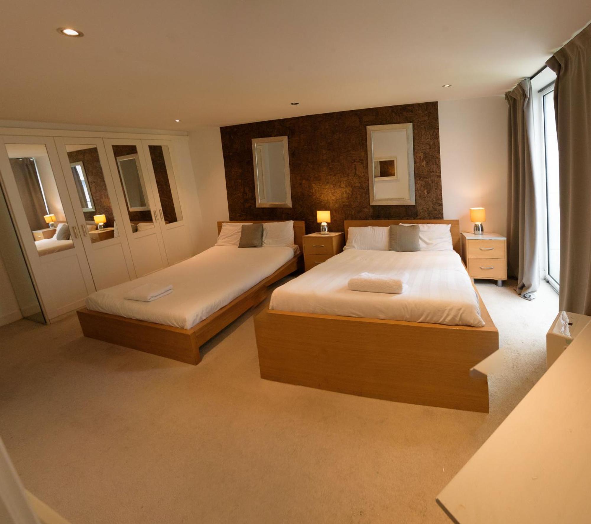 Western Excel * London