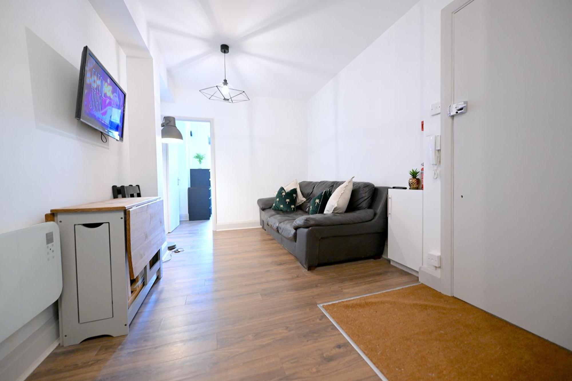 Fully Refurbed 2025 1 Minute To Old Street Station Londen
