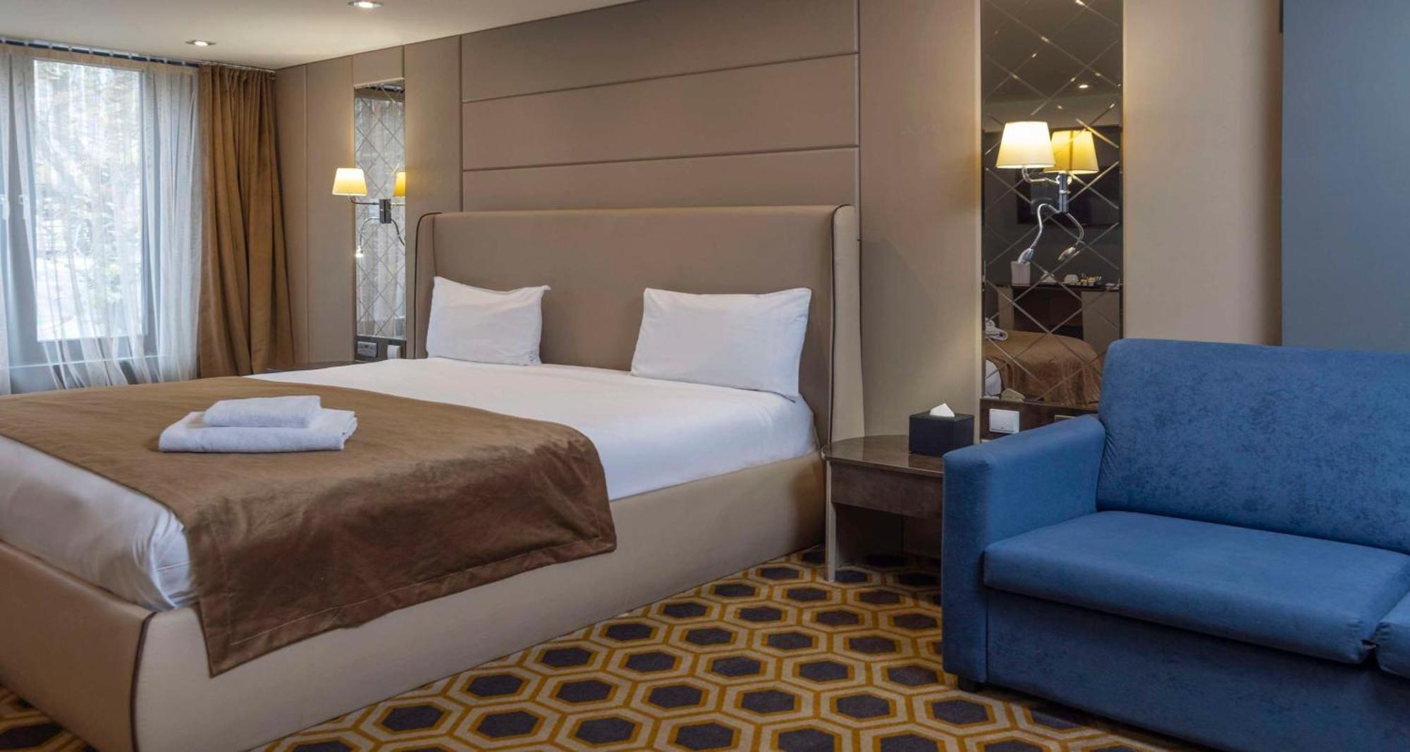 Putney Hotel; Bw Signature Collection 4* London