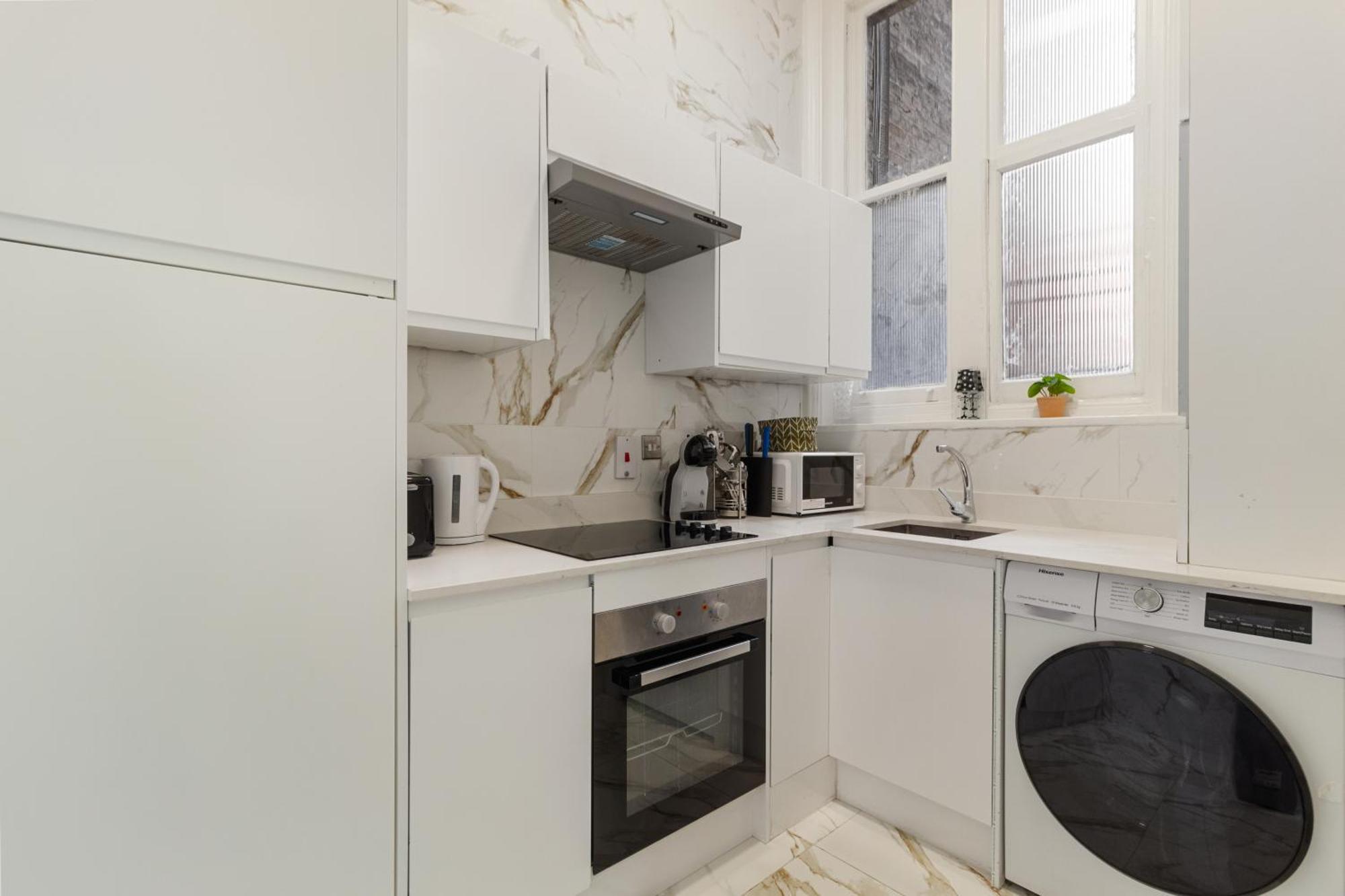 Oxford Street Chic Retreat - Unparalleled Elegance And Urban Comfort! Gc1 Apartment