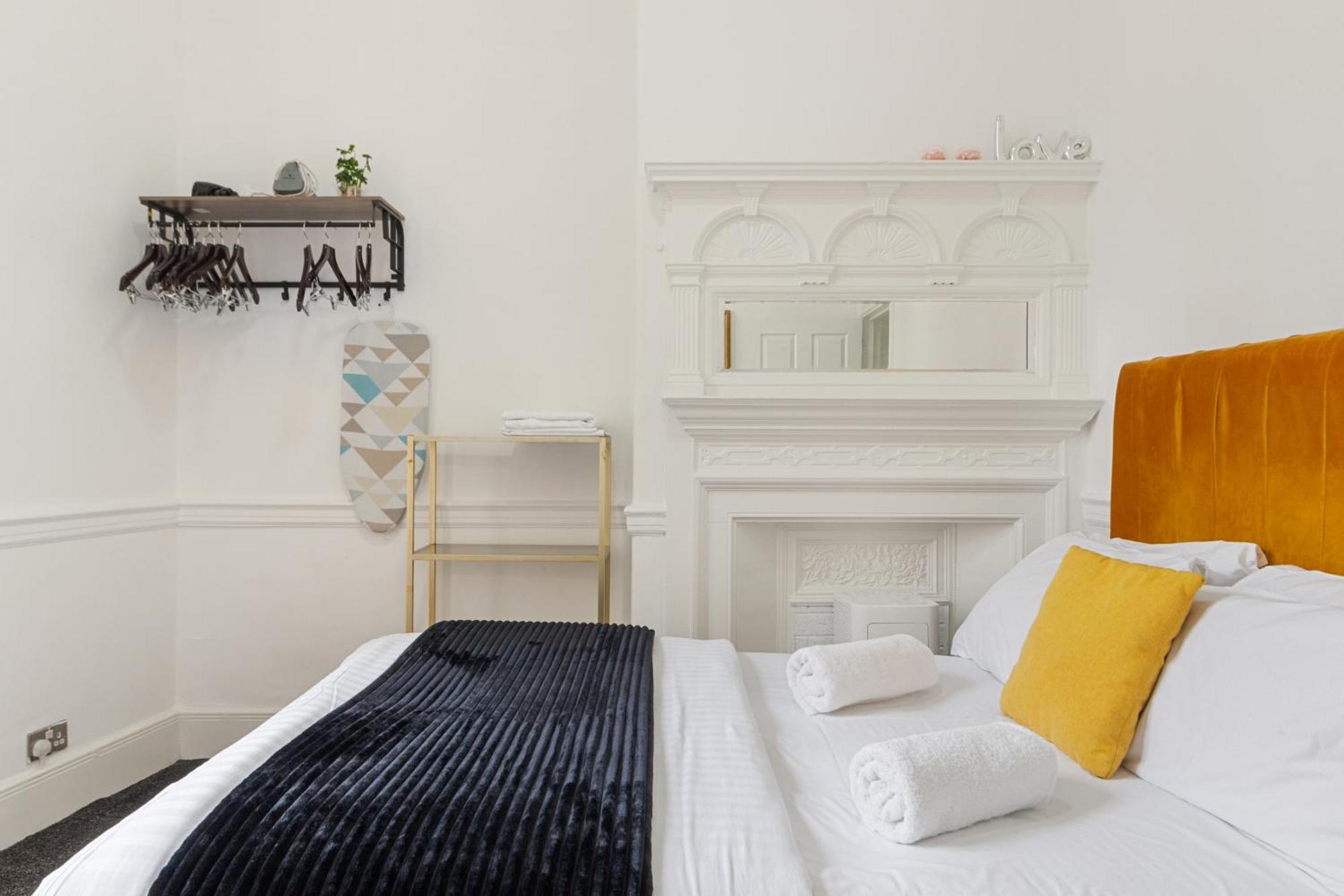 Apartment Oxford Street Chic Retreat - Unparalleled Elegance And Urban Comfort! Gc1 *
