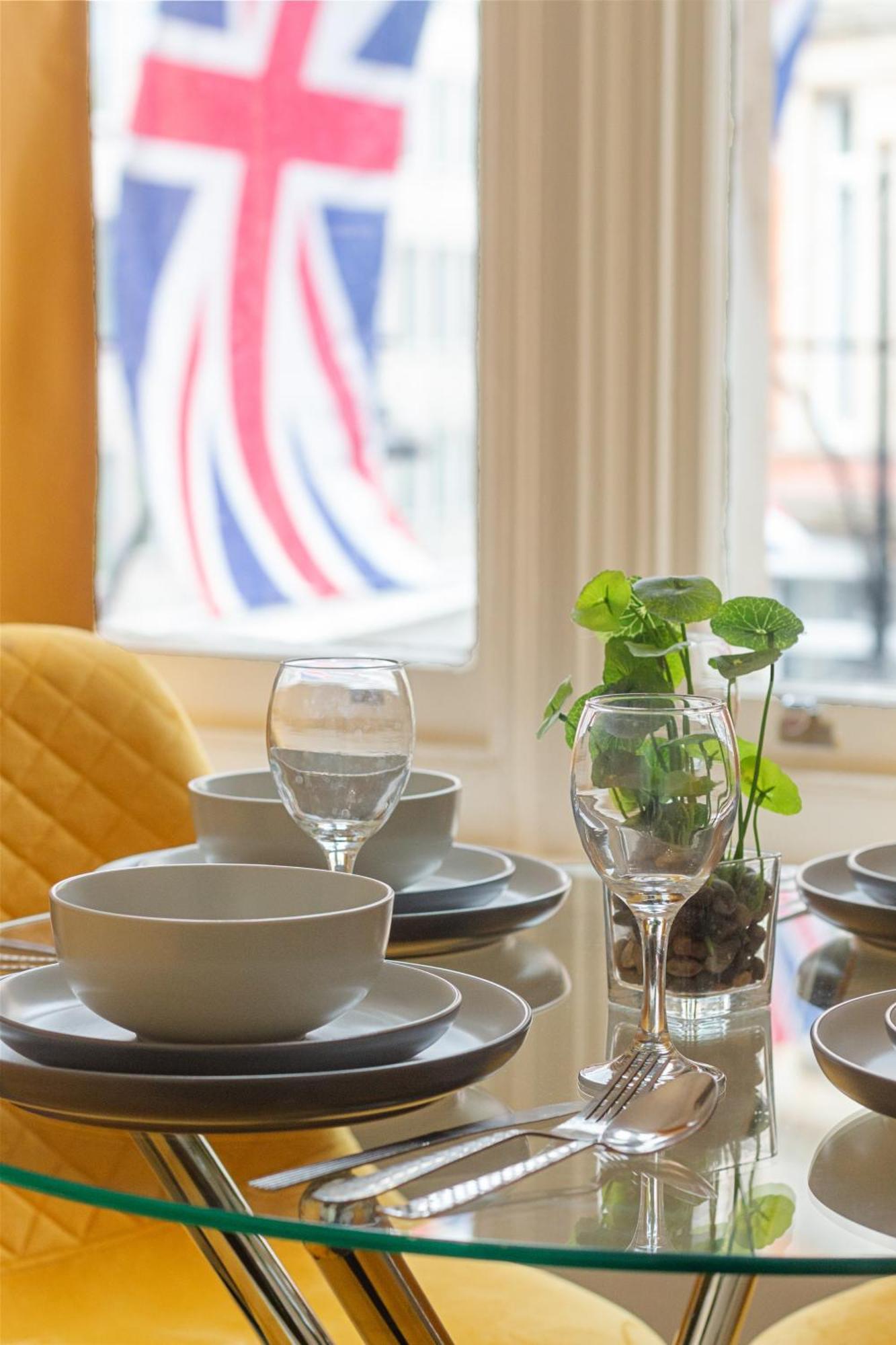 Oxford Street Chic Retreat - Unparalleled Elegance And Urban Comfort! Gc1 Apartment London