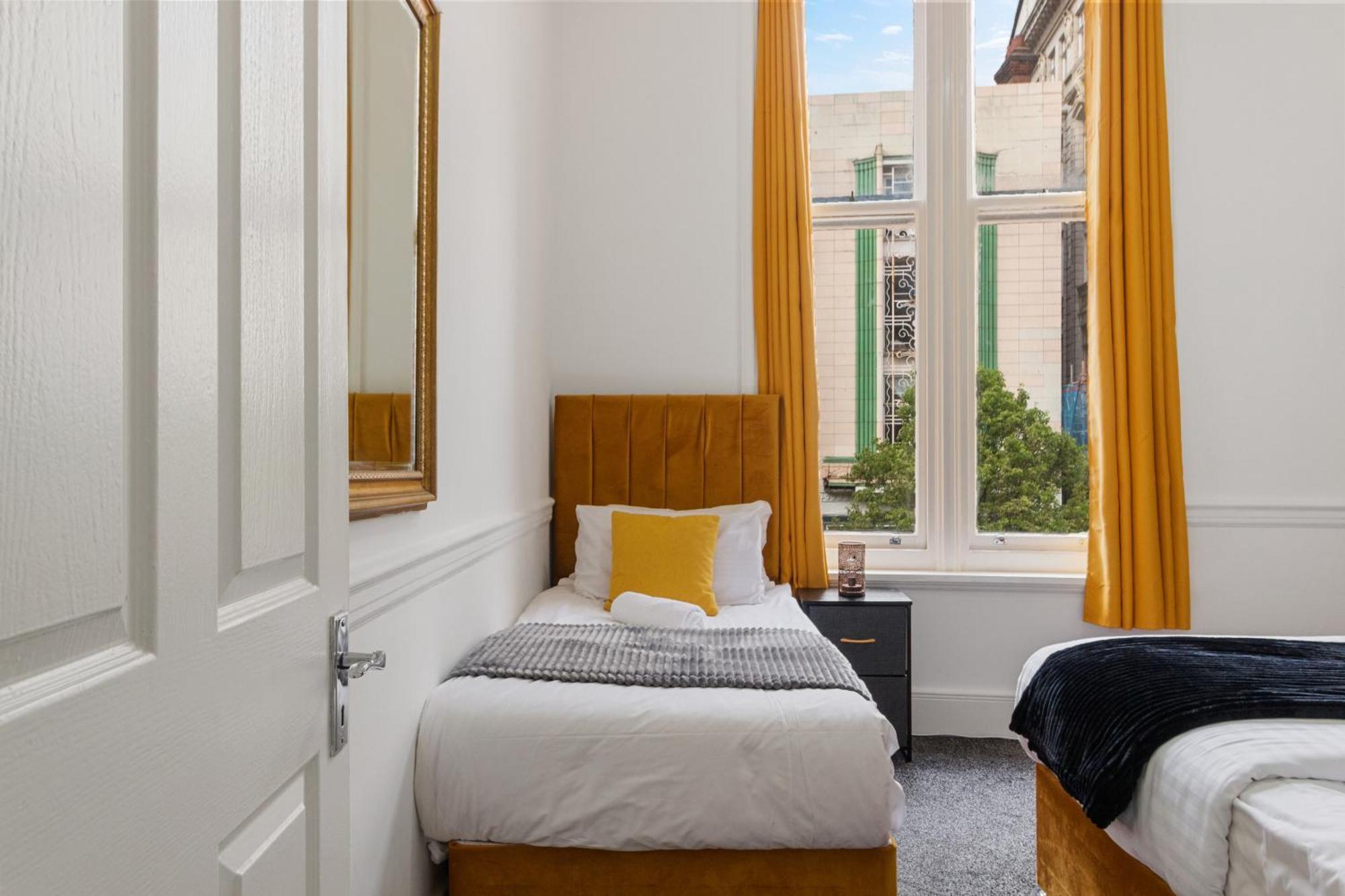 Apartment Oxford Street Chic Retreat - Unparalleled Elegance And Urban Comfort! Gc1