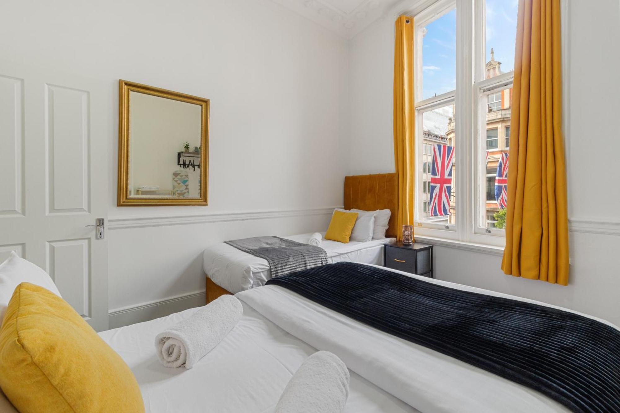 Oxford Street Chic Retreat - Unparalleled Elegance And Urban Comfort! Gc1 Apartment