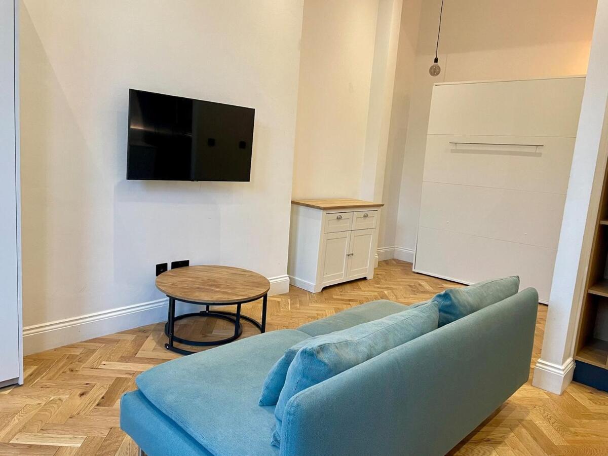 Fabulous In The Heart Of Kensington Apartment London